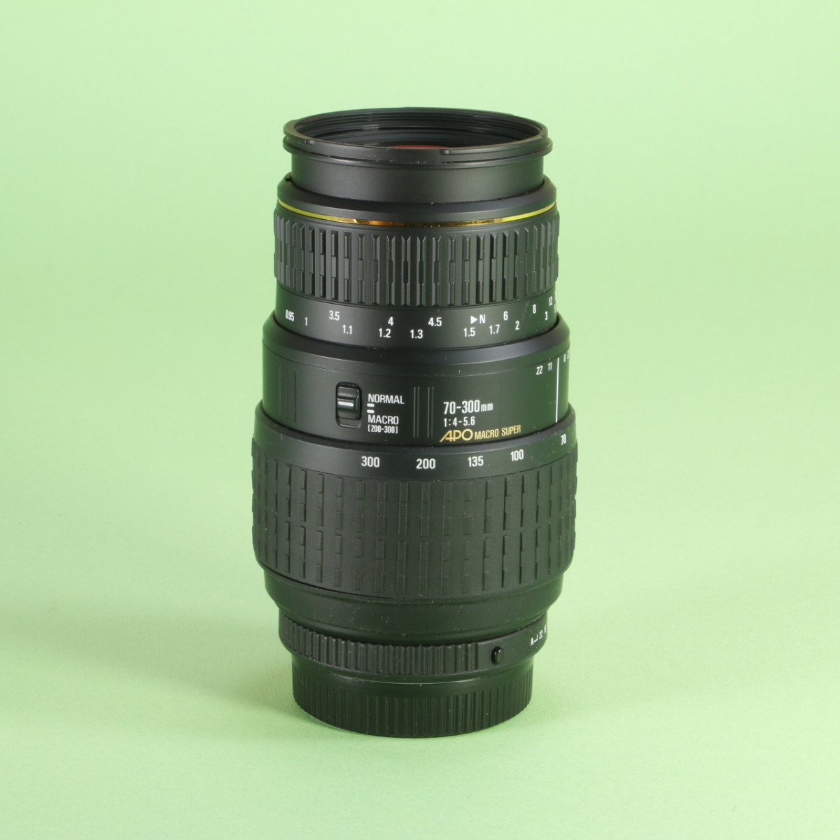 Sigma 70-300mm f4-5.6 APO Macro Super Pentax PK-A Lens