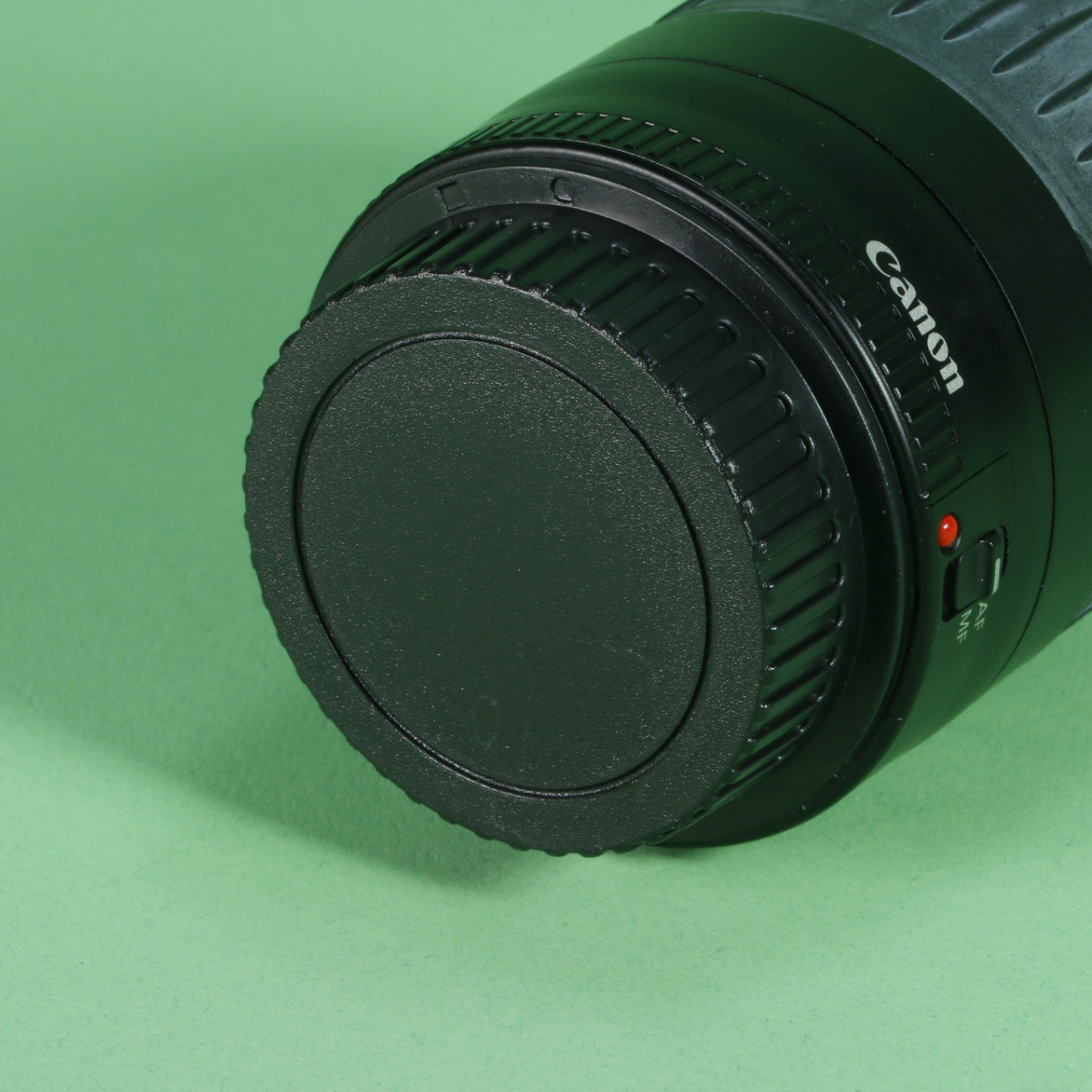 Body and Rear Lens Cap for Canon EF