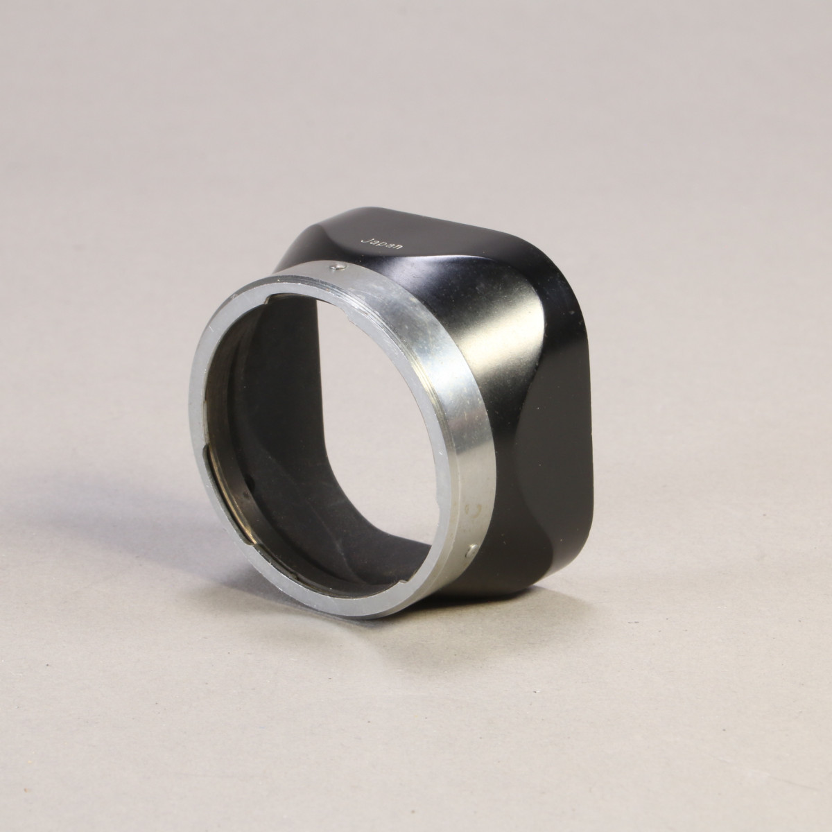 Walz Lens Hood for Bay 1 TLR