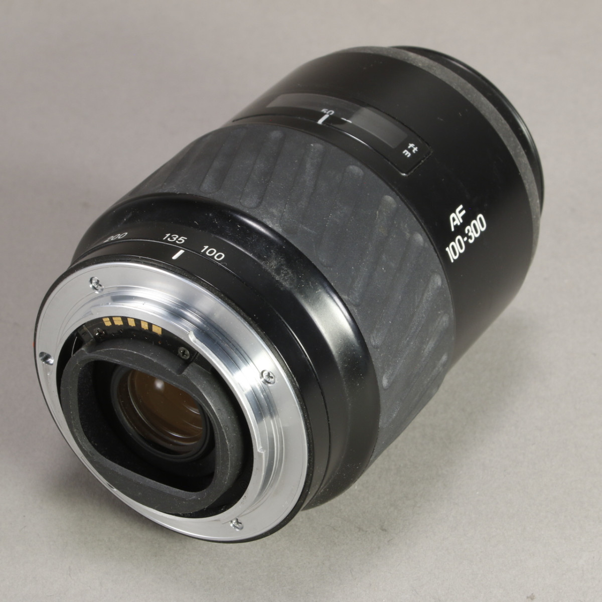 Minolta 100-300mm f4.5-5.6 Zoom Maxxum AF Lens