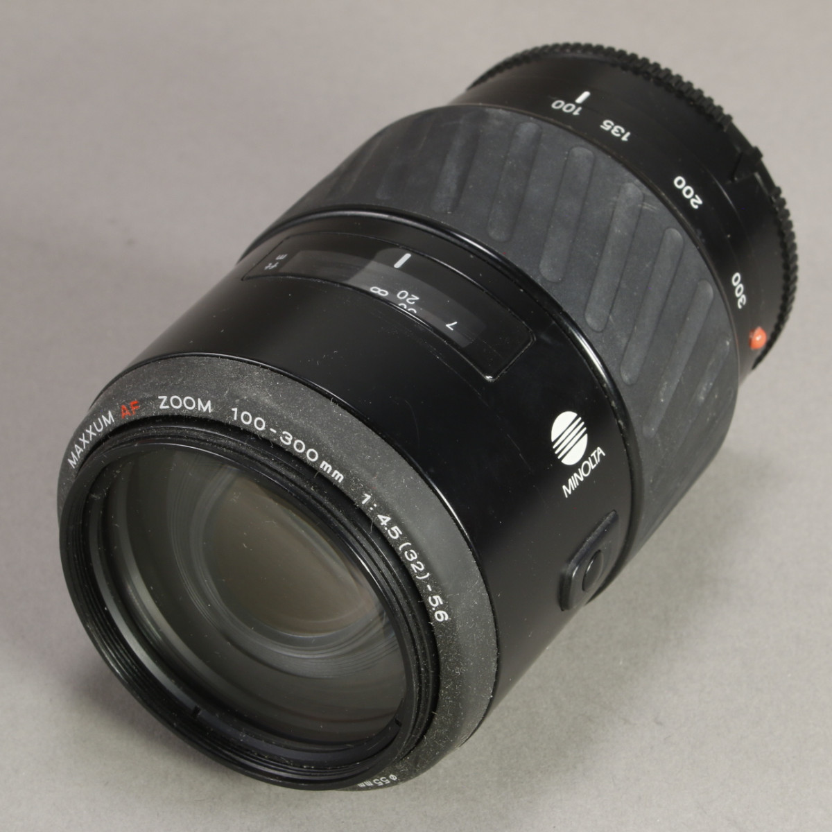 Minolta 100-300mm f4.5-5.6 Zoom Maxxum AF Lens