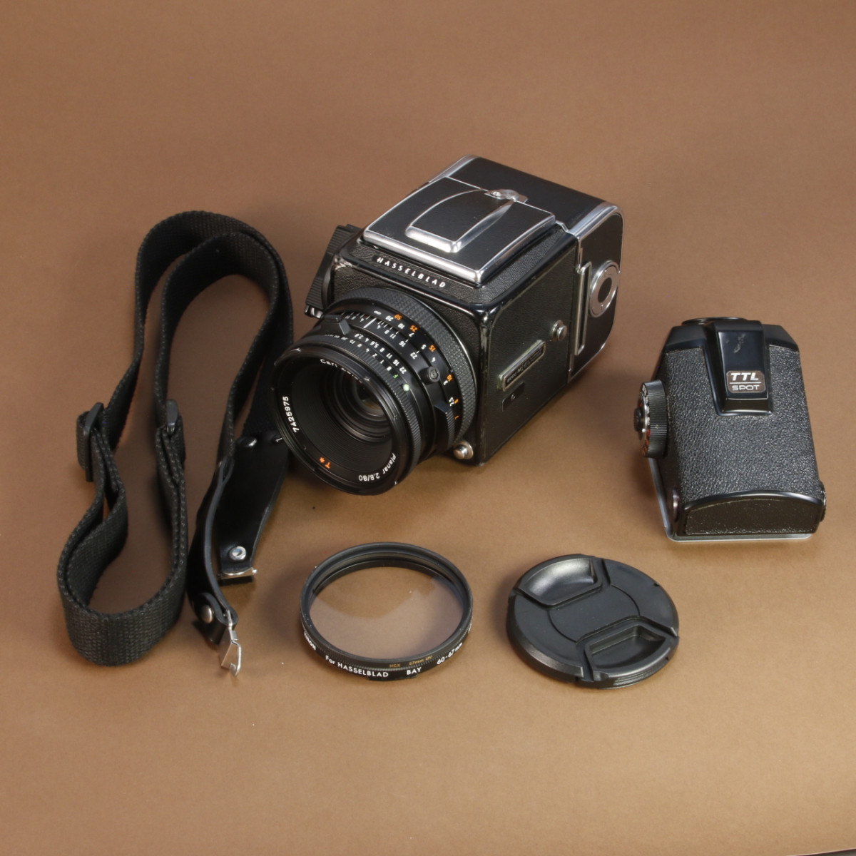 Hasselblad 500 C/M Camera with 80mm f2.8 CF Lens and C12