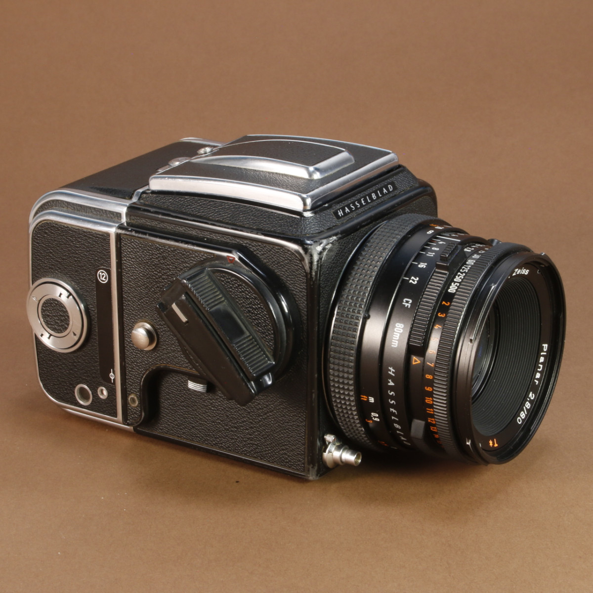 【OH済み】Hasselblad 500C/M 80mm CF T* Hasselblad 500C with Zeiss Planar T* 80mm f/2.8 and Prism
