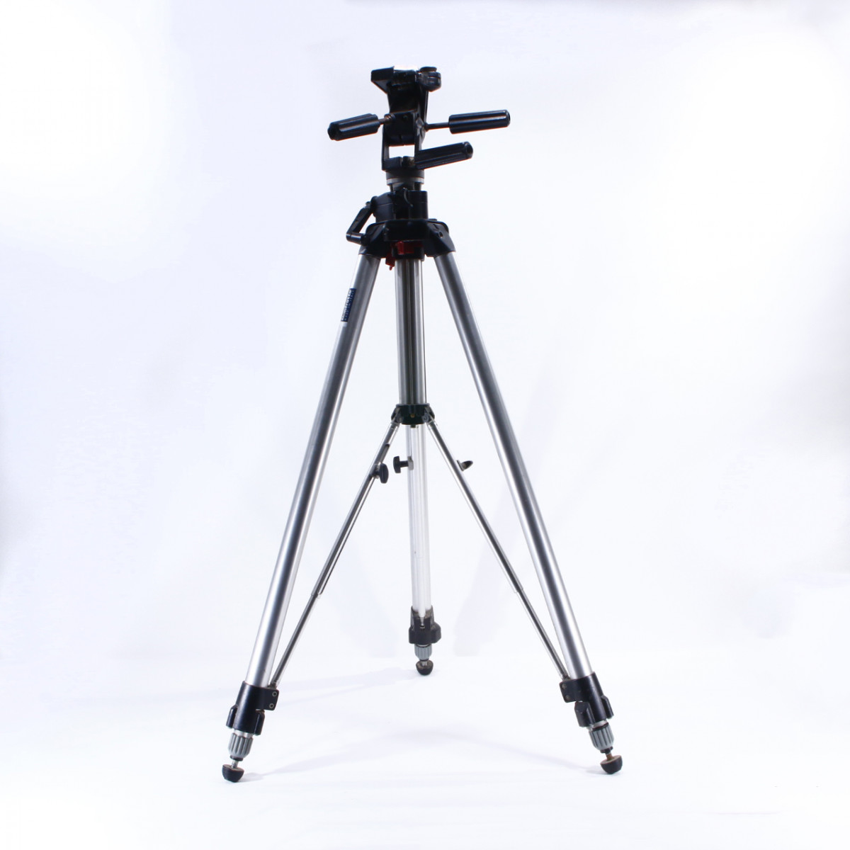 Bogen 3051 Tripod with Bogen 028 3-Way Head