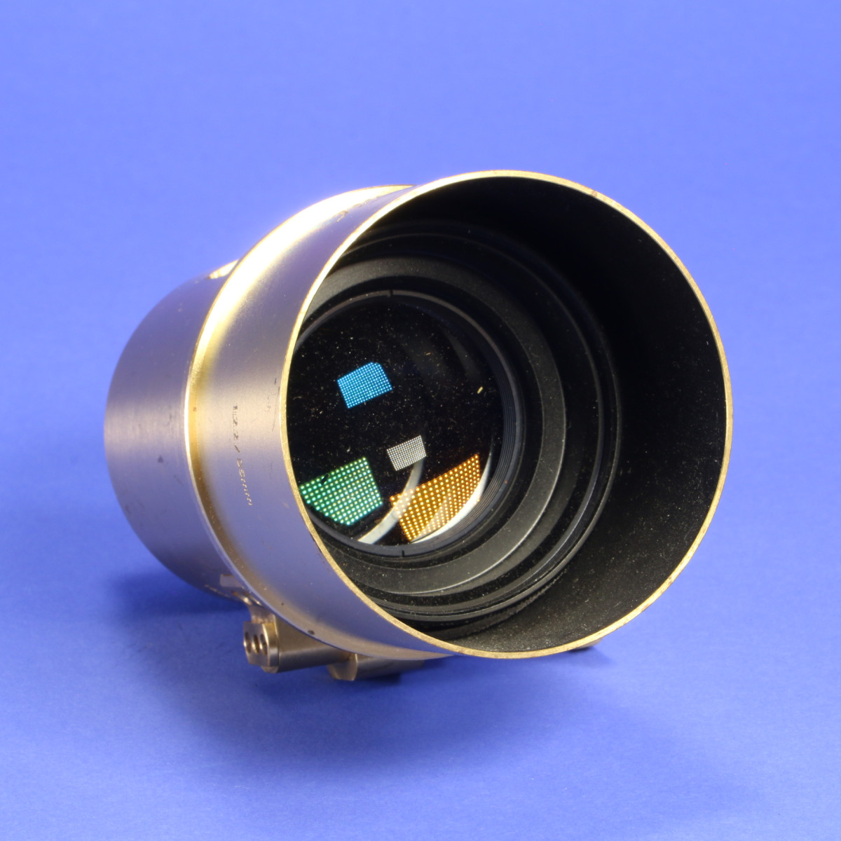 Lomography New Petzval 85mm F2.2 EFマウント Lomography x Zenit 85mm f/2.2 Petzval Art Lens Review