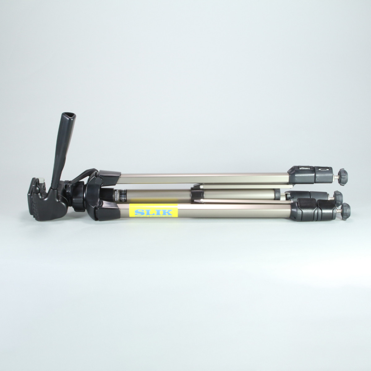 Slik U9000 Tripod