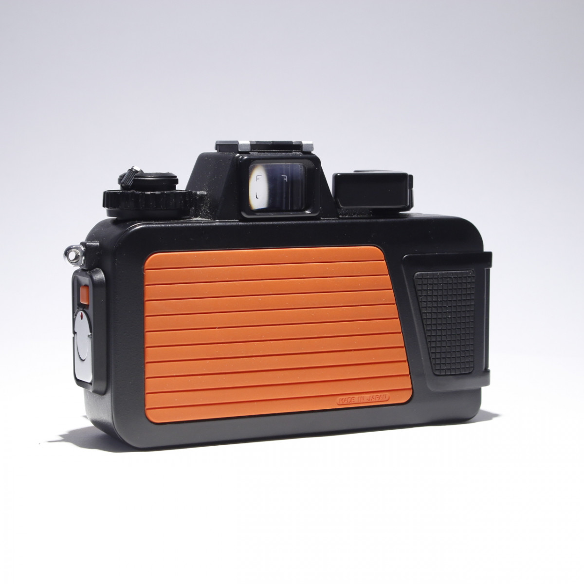 フィルムカメラ Nikon NIKONOS-V NIKKOR 35mm F2.5 ニコン Nikon Nikonos V / Nikkor 35mm F2.5 水中フィルムカメラ
