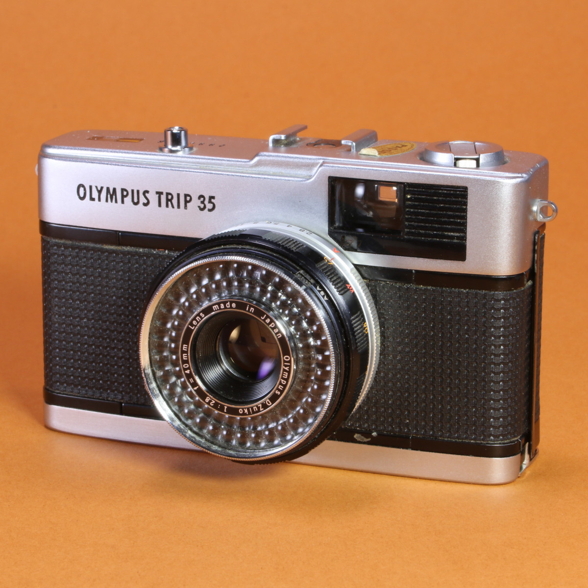フィルムカメラ OLYMPUS TRIP 35 フィルムカメラ】OLYMPUS TRIP 35 ハードオフで1100円！ 清掃し