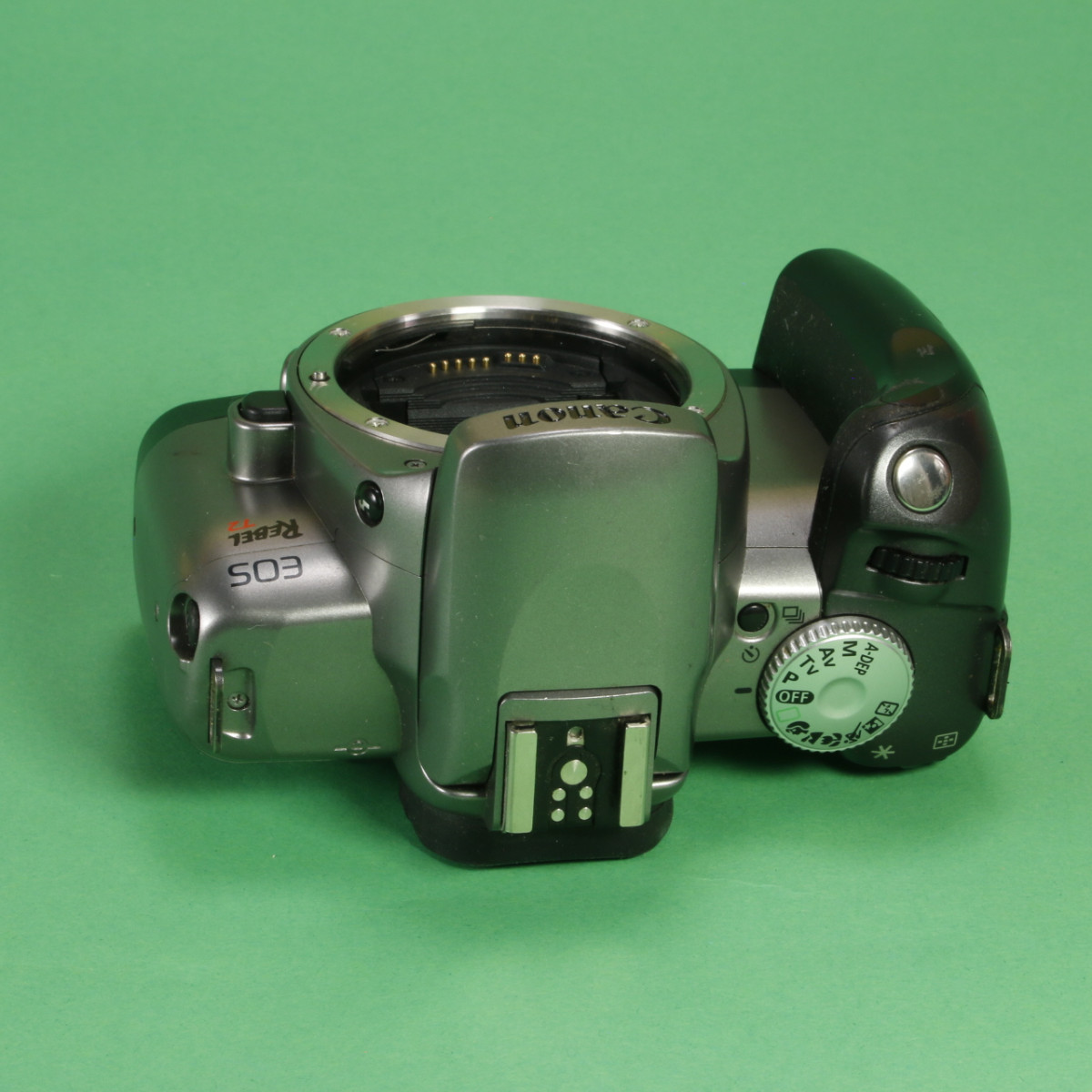 Canon EOS Rebel T2 Camera