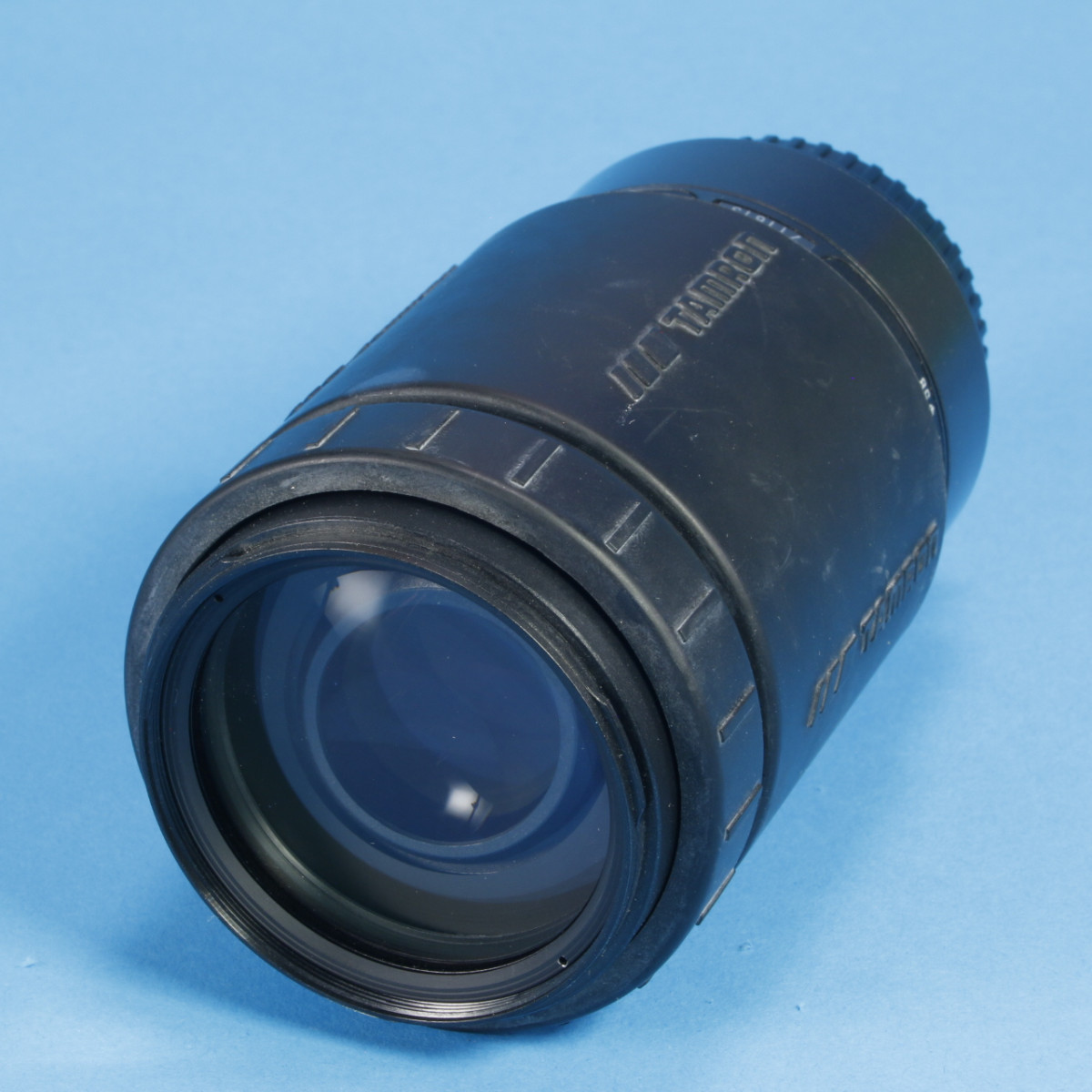 Tamron 70-300mm f4-5.6 LD Tele-Macro 1:3.8 AF Lens for Canon EF