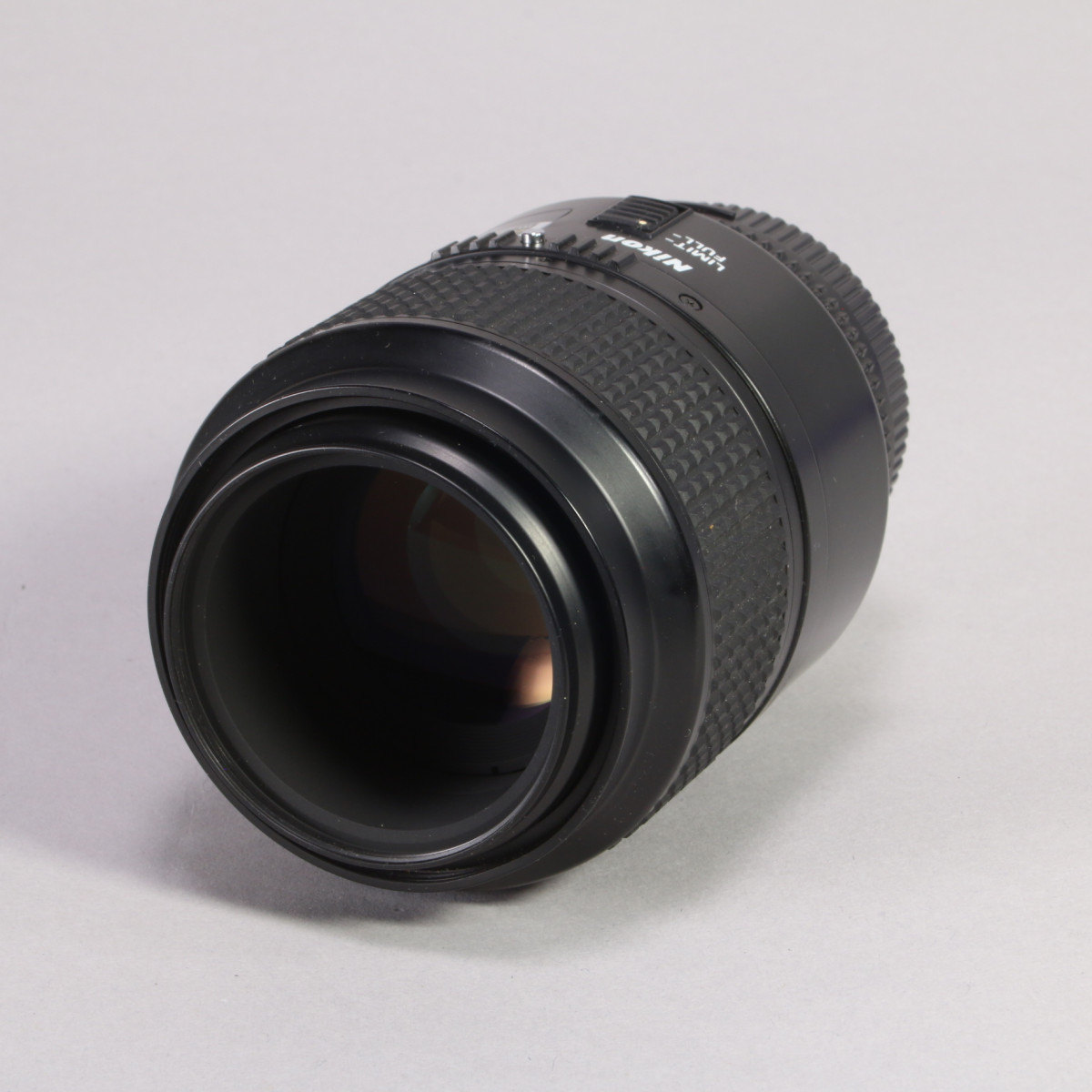 Nikon 105mm f2.8 D AF Micro Nikkor Lens for Nikon AF