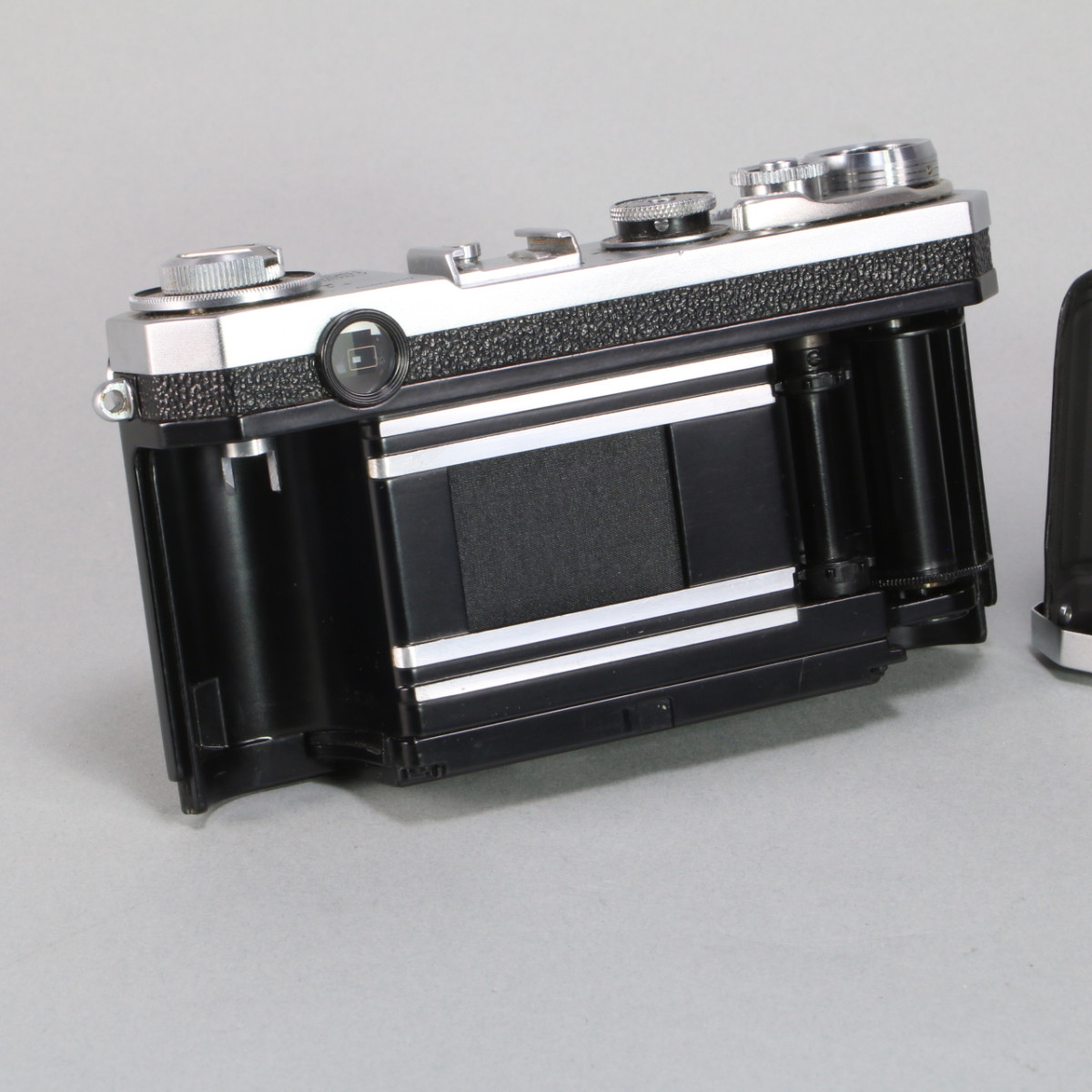 NIKON S2 Black  NIKKOR-S・C 1：1．4 F=5cm Nikon S2 Black Dial Camera with 5cm f1.4 Nikkor-S.C Lens