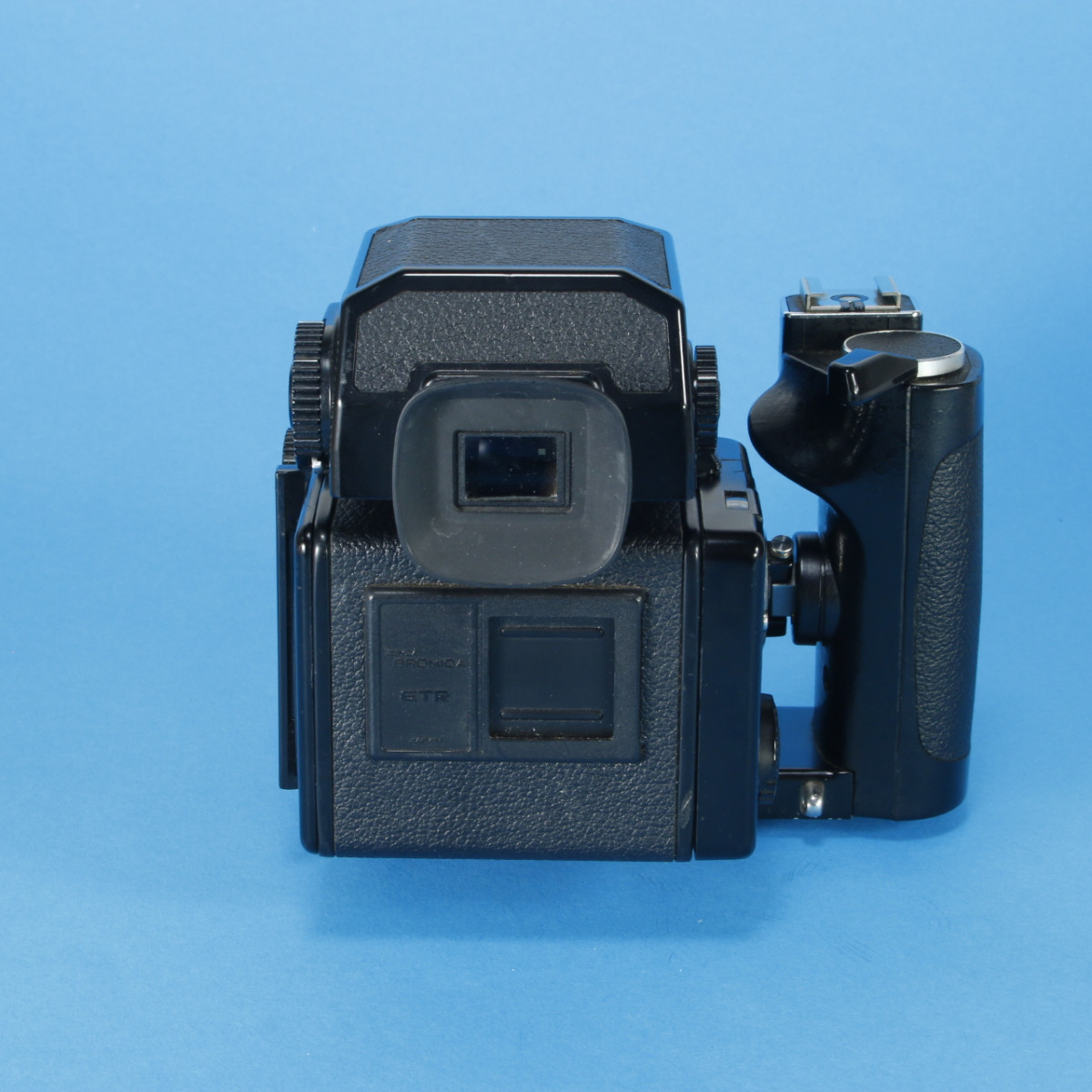 Zenza Bronica ETR Kit with 75mm f2.8 Zenzanon MC Lens | Blue