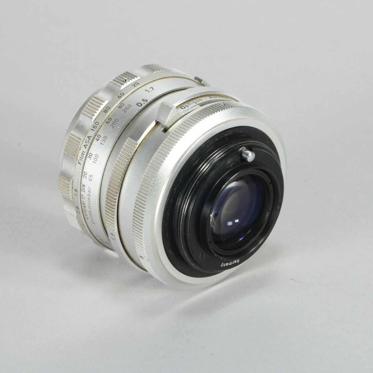 Steinheil München 55mm f1.9 Quinon Lens for M42 | Blue Moon