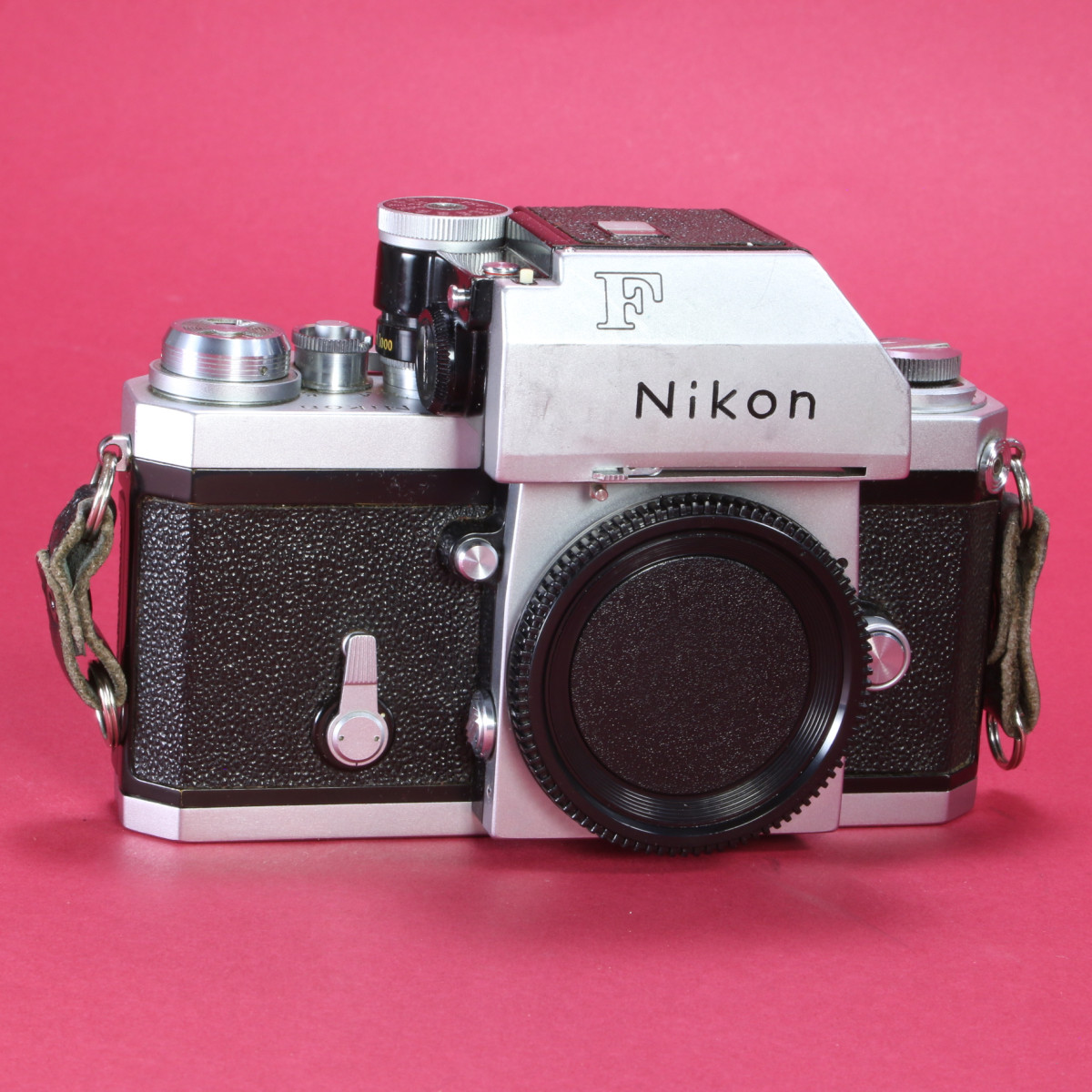 Nikon F Camera with Photomic FTn Prism