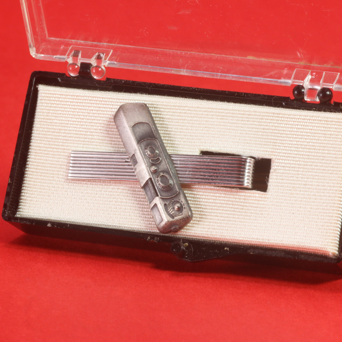 Minox B Tie Bar