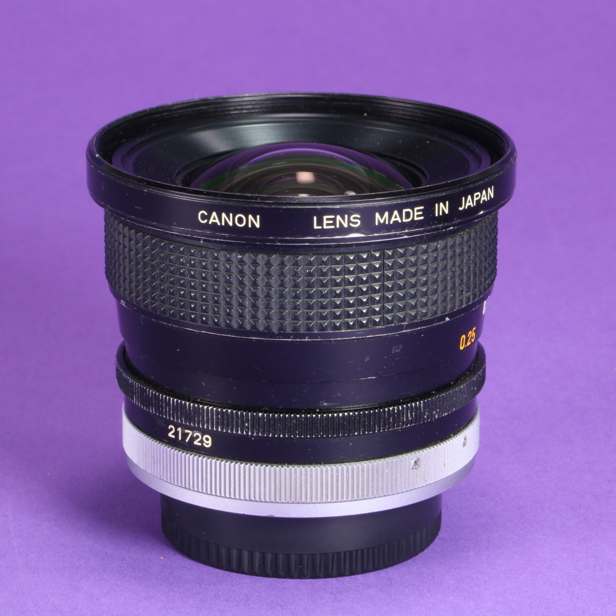 Canon 17mm f4 S.S.C. Lens for FD