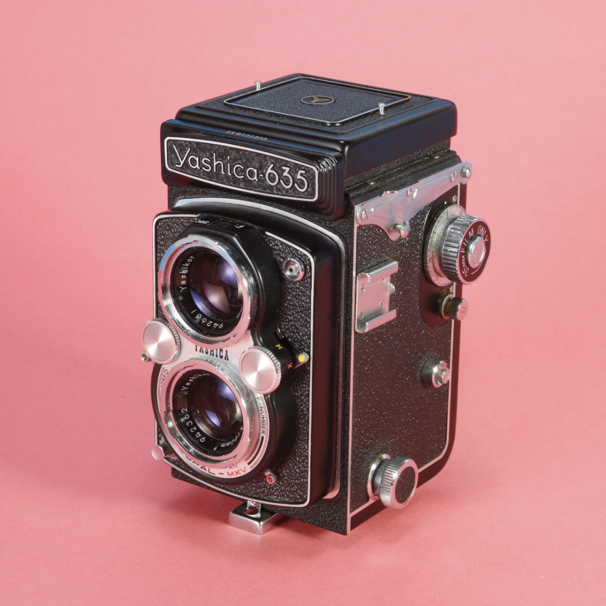 Yashina 635 二眼レフカメラ Yashica 635 Camera | Blue Moon Camera