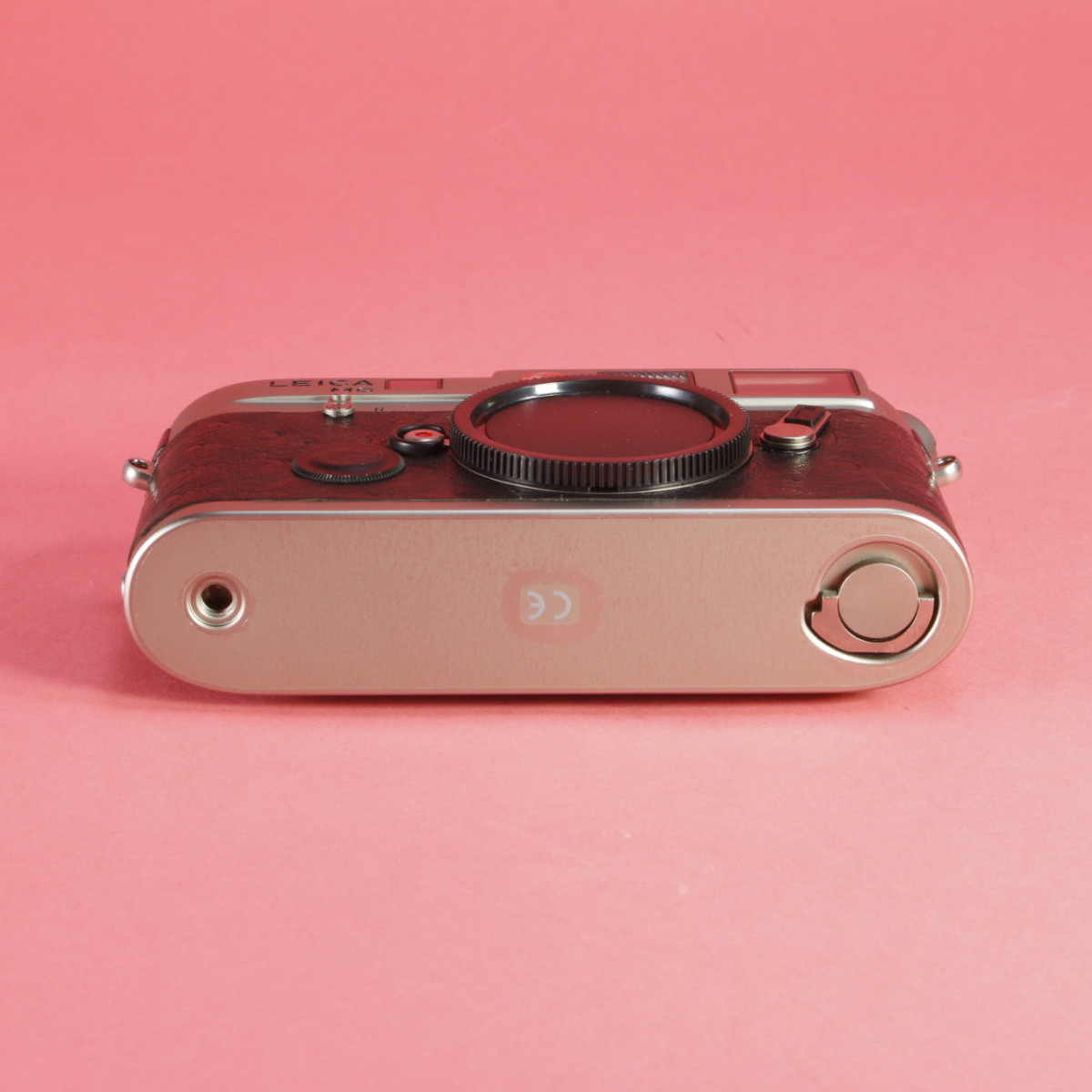 Leica M6 Classic Camera - Titanium