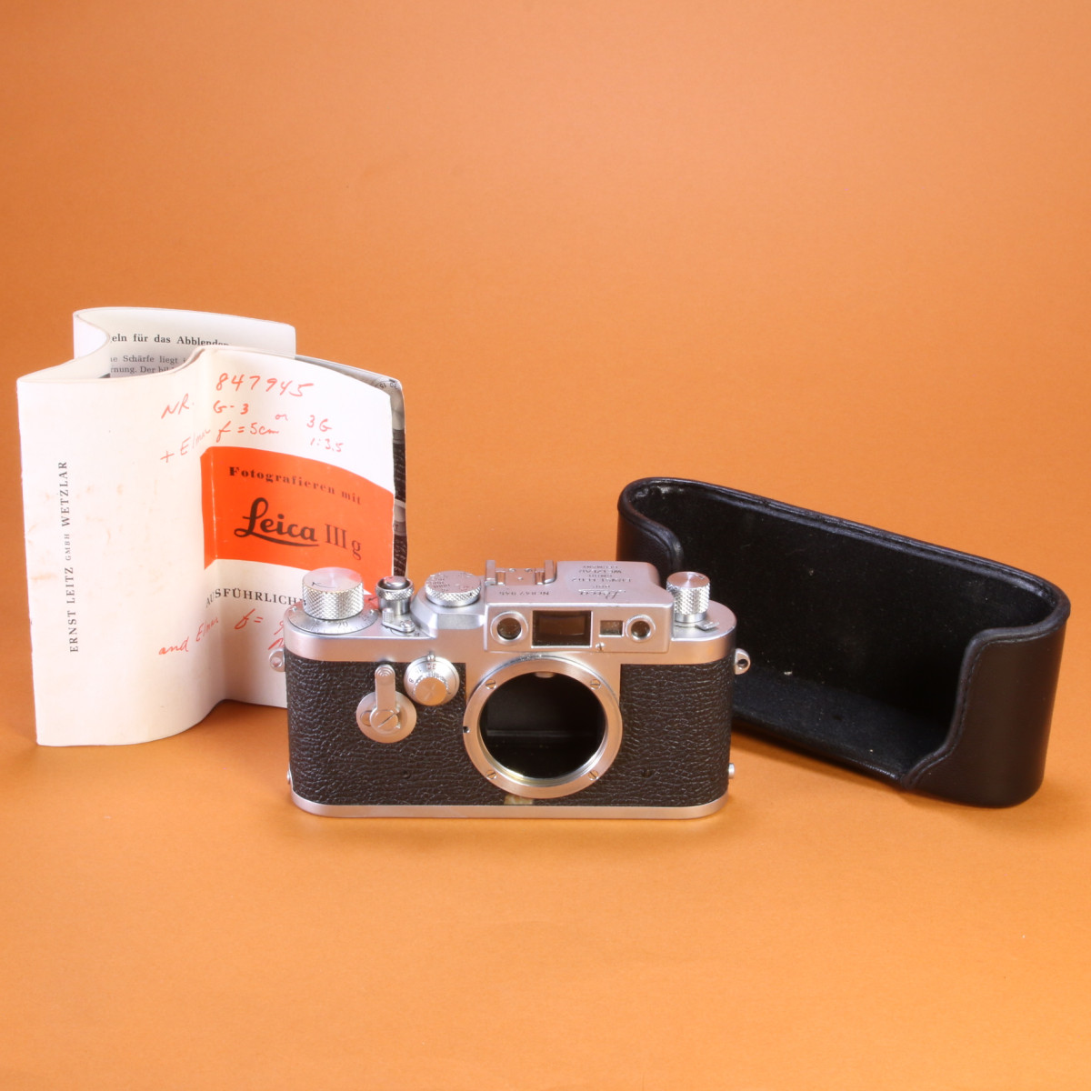Leica IIIg Camera