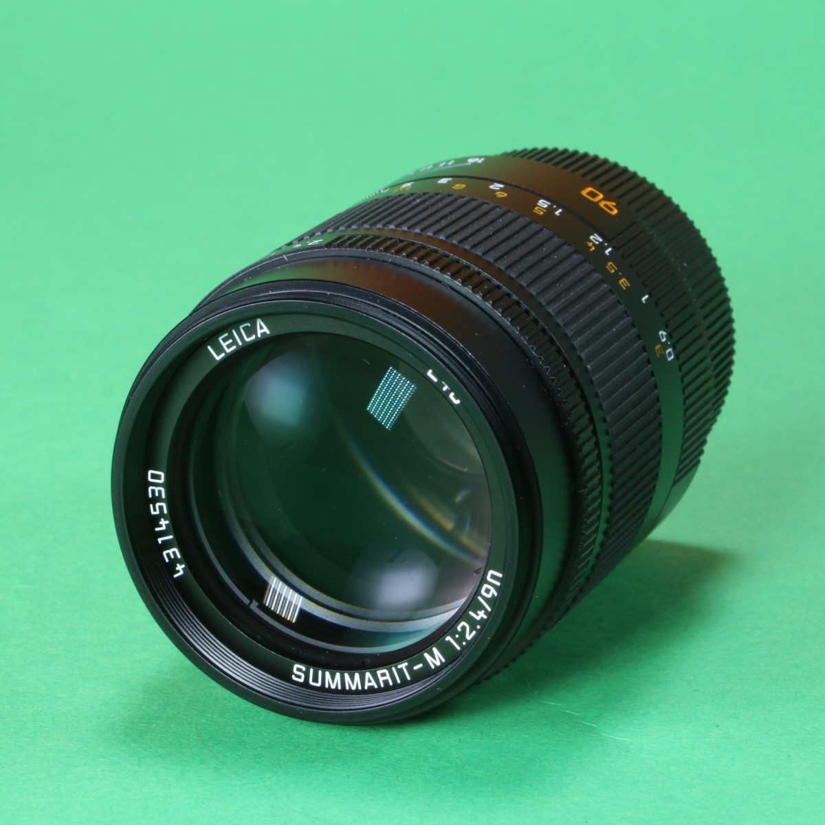 Leica 90mm f2.4 Summarit-M 11684 Lens for Leica M - 6-Bit
