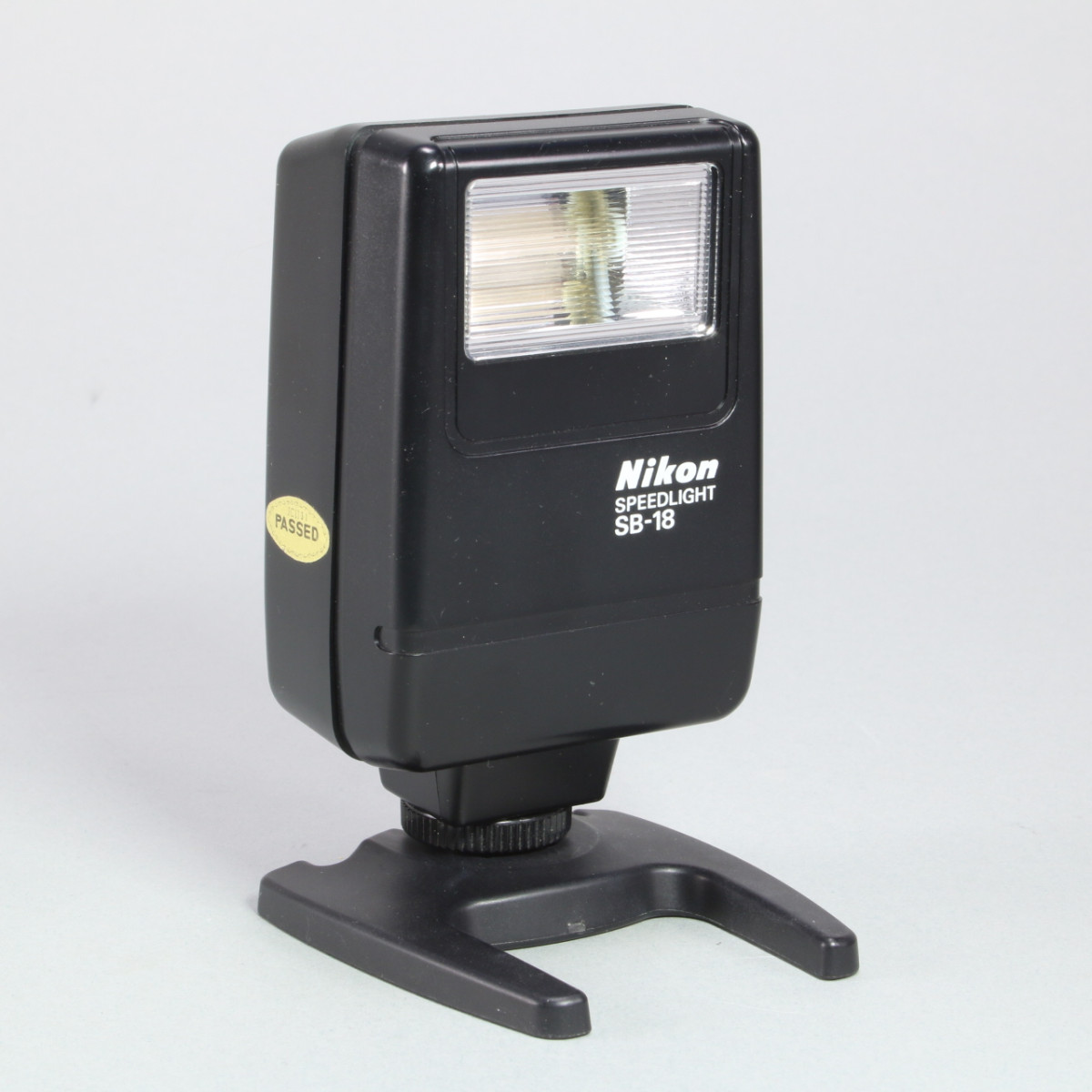 Nikon Speedlight SB-18 Flash