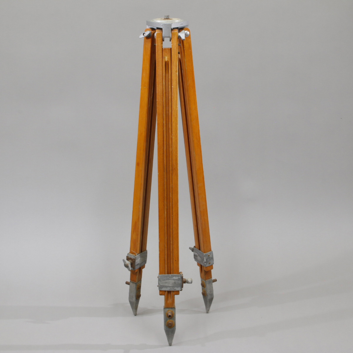 Lietz Surveyor Wood Tripod
