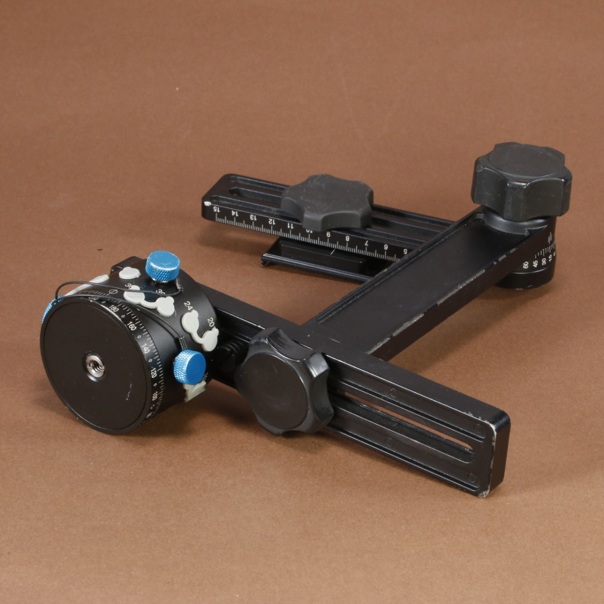 Nodal Ninja 4 Panoramic Tripod Head with RD16 Rotating Mount