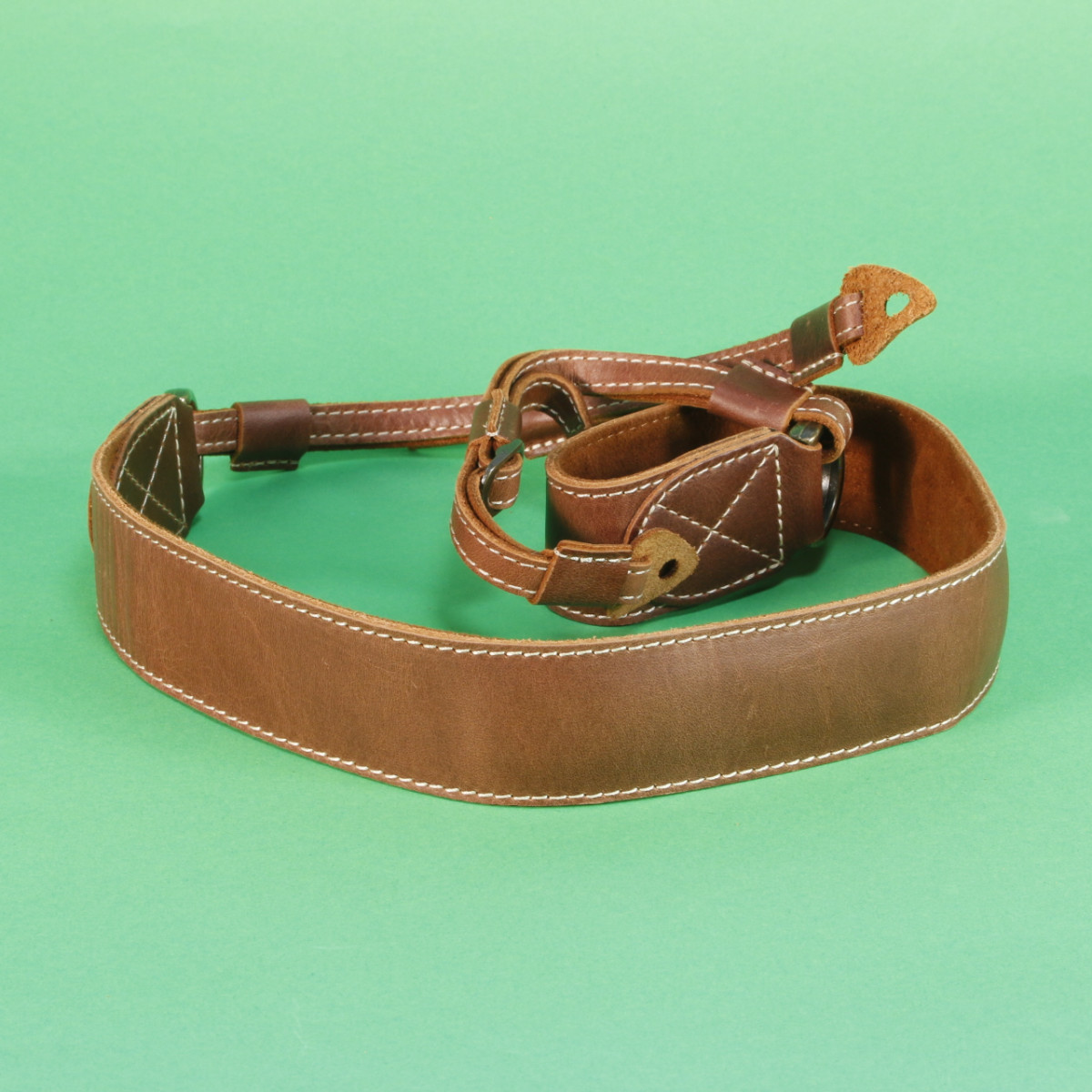 MegaGear MG1515 Sierra Series Genuine Leather Camera Strap - Brown