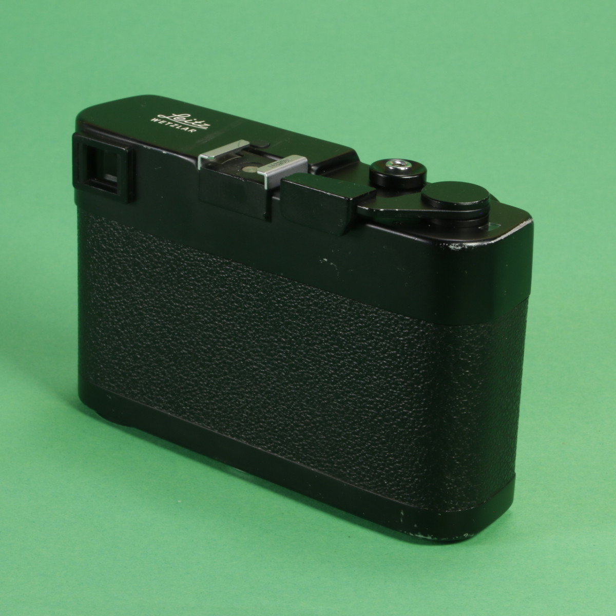 Leica CL Camera Kit with 40mm f2 Summicron-C Lens