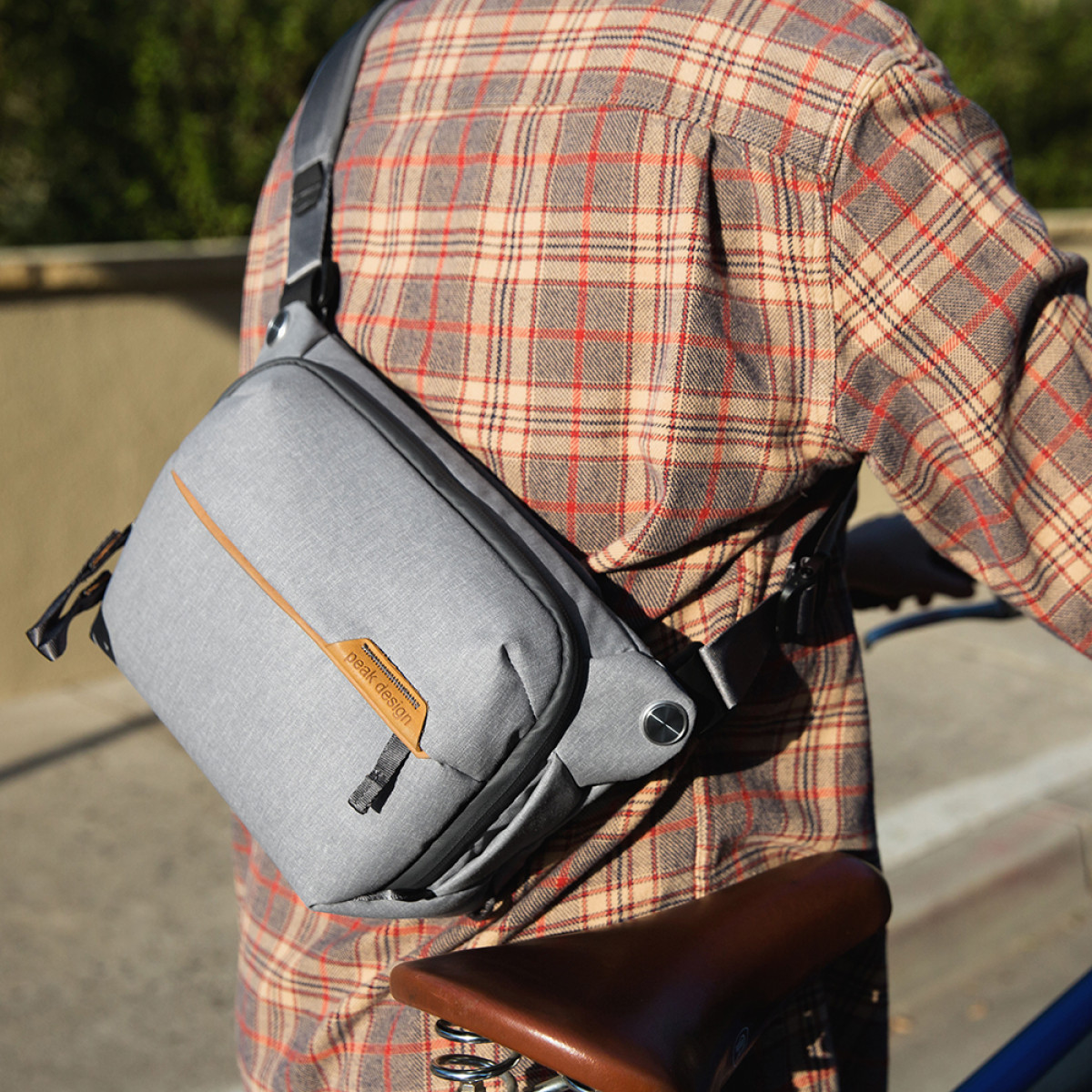 ケース/バッグ Peak Design Everyday Sling 3L Everyday Sling | Peak Design Official Site