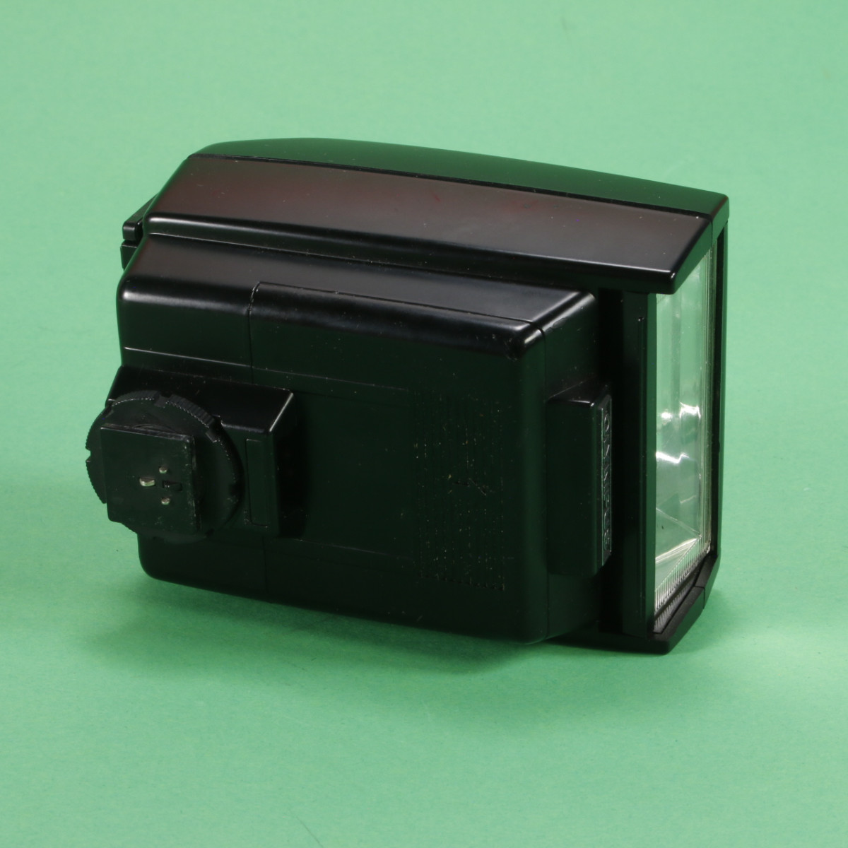 Olympus T32 Flash