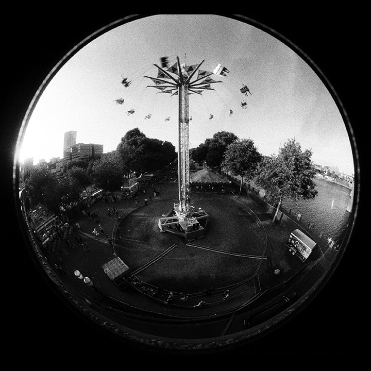 Nikon 8mm f2.8 Fisheye-Nikkor AI Lens