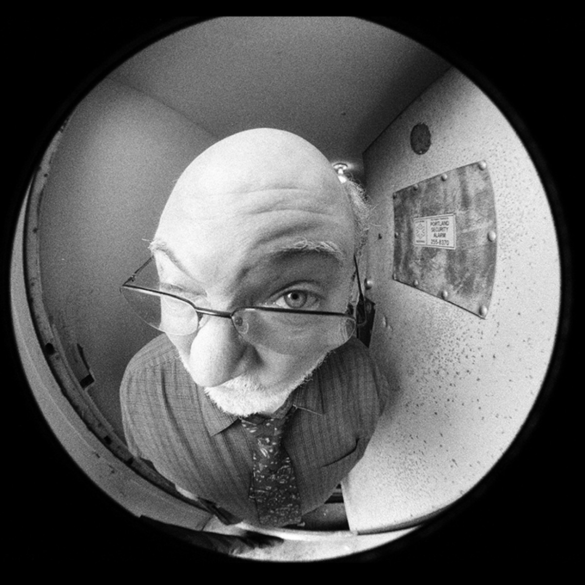 Nikon 8mm f2.8 Fisheye-Nikkor AI Lens