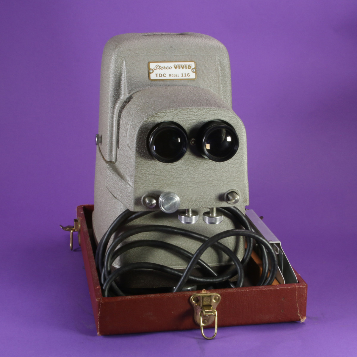 TDC Stereo Vivid Model 116 Projector