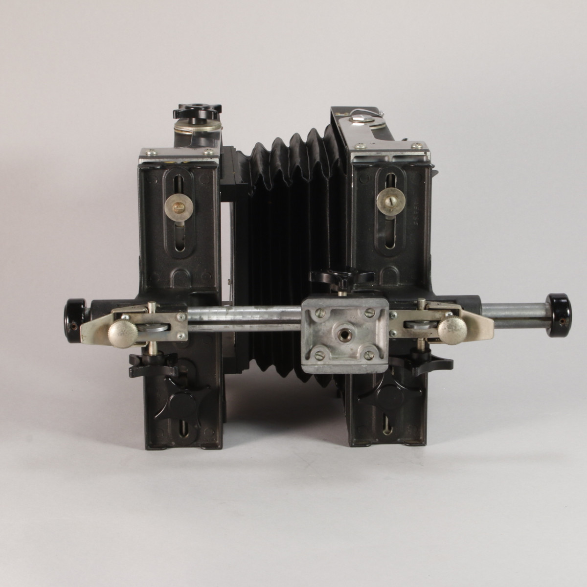 Calumet CC-402 4x5 Large Format Camera