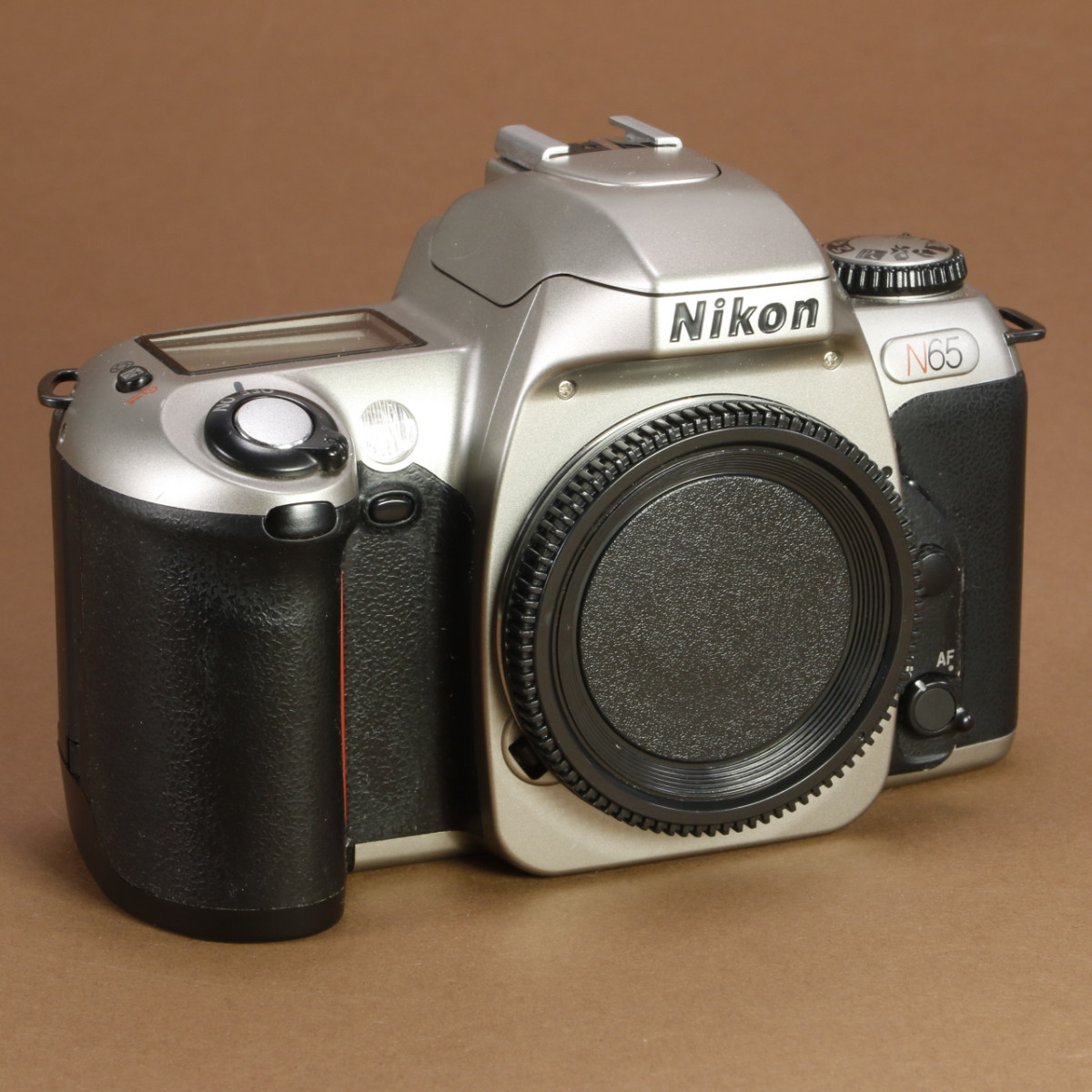 Nikon N65 Camera