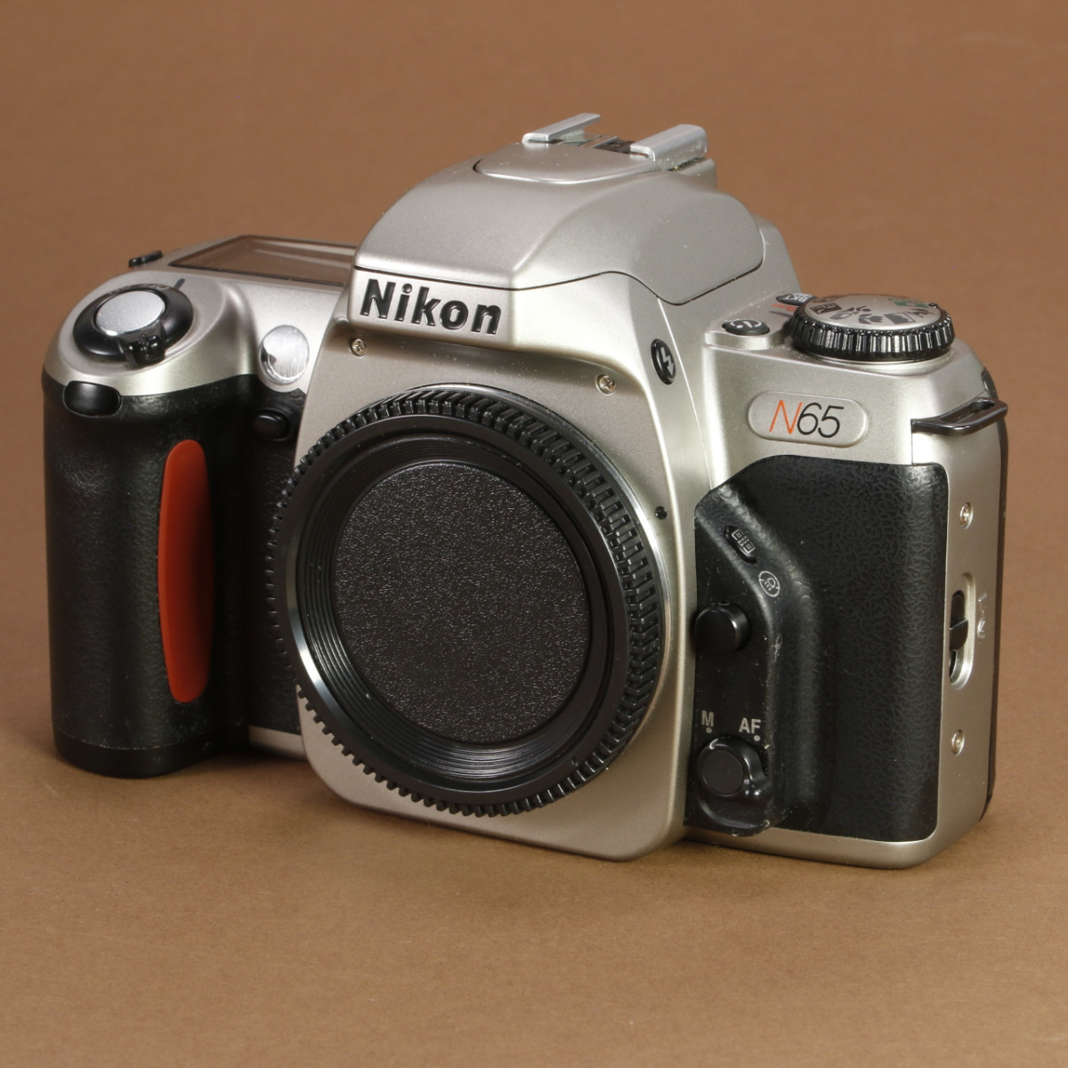 Nikon N65 Camera