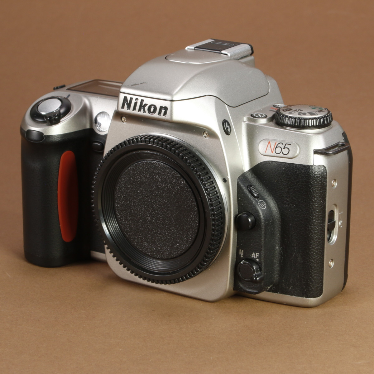 Nikon N65 Camera