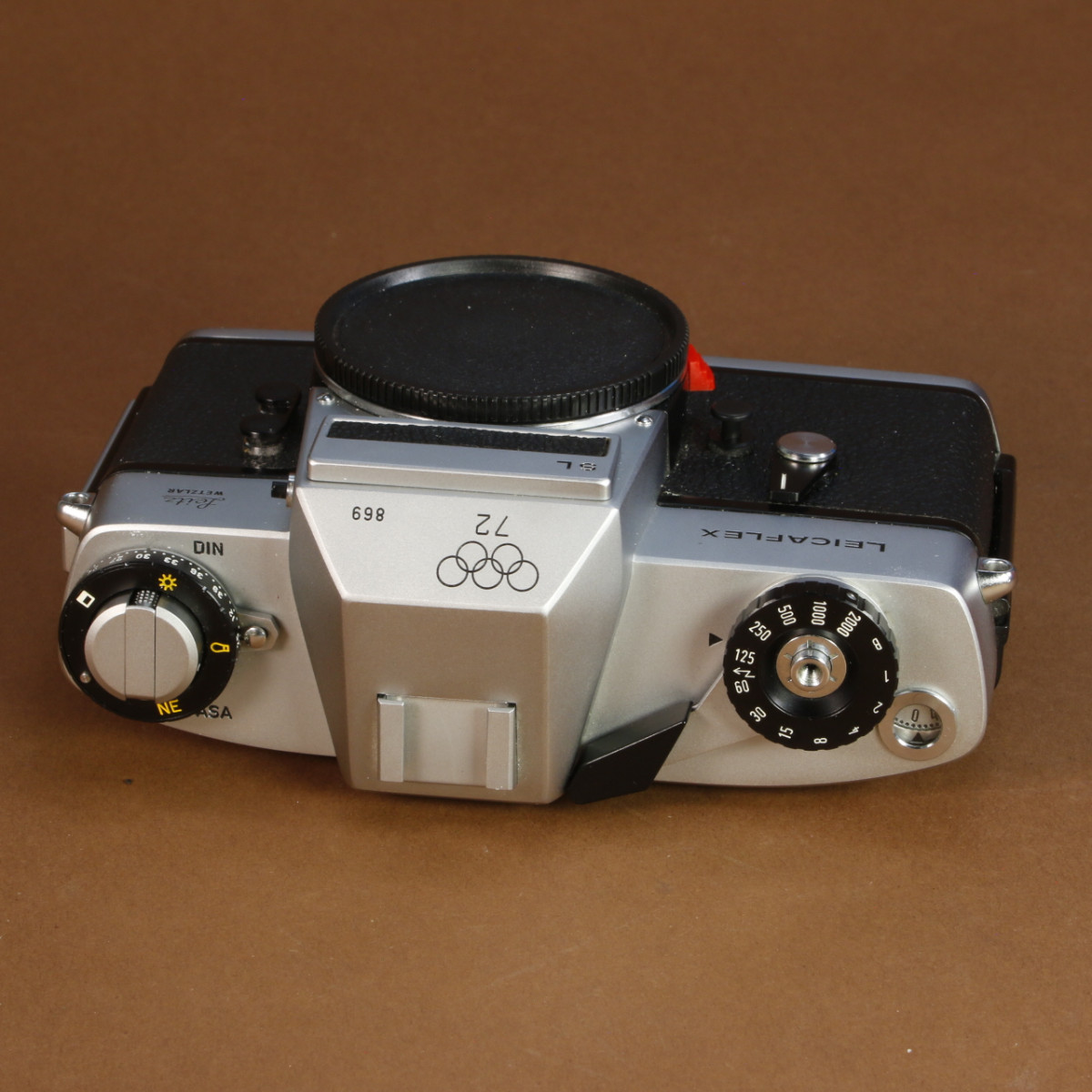 Leicaflex SL and SLMOT - Leica Wiki (English)