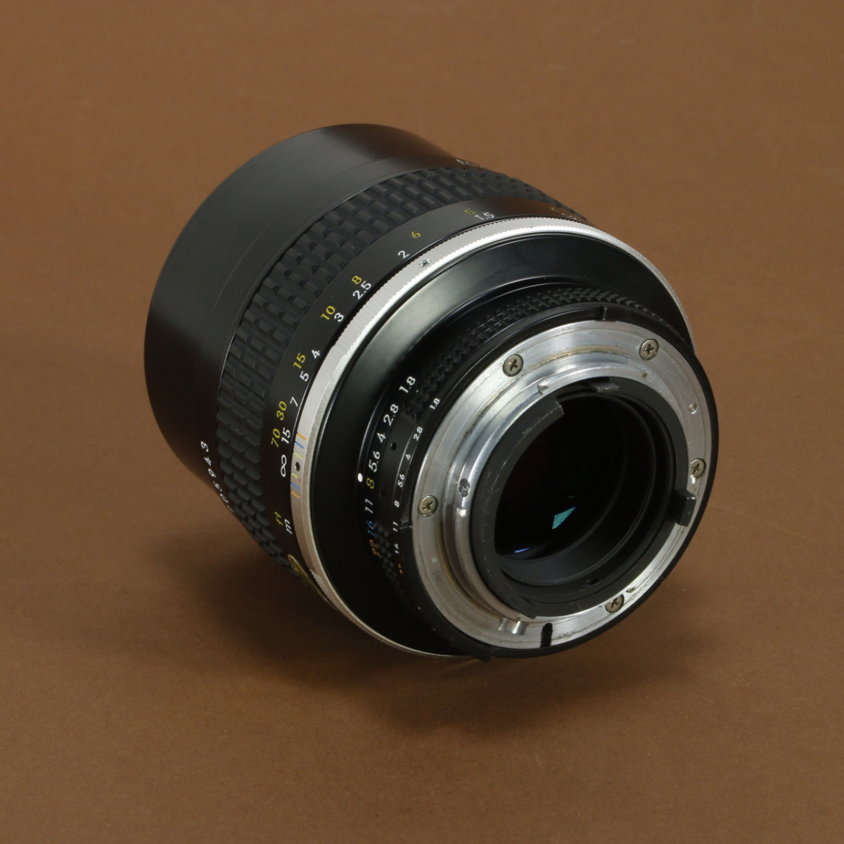 Nikon 105mm f1.8 Nikkor AIS Lens