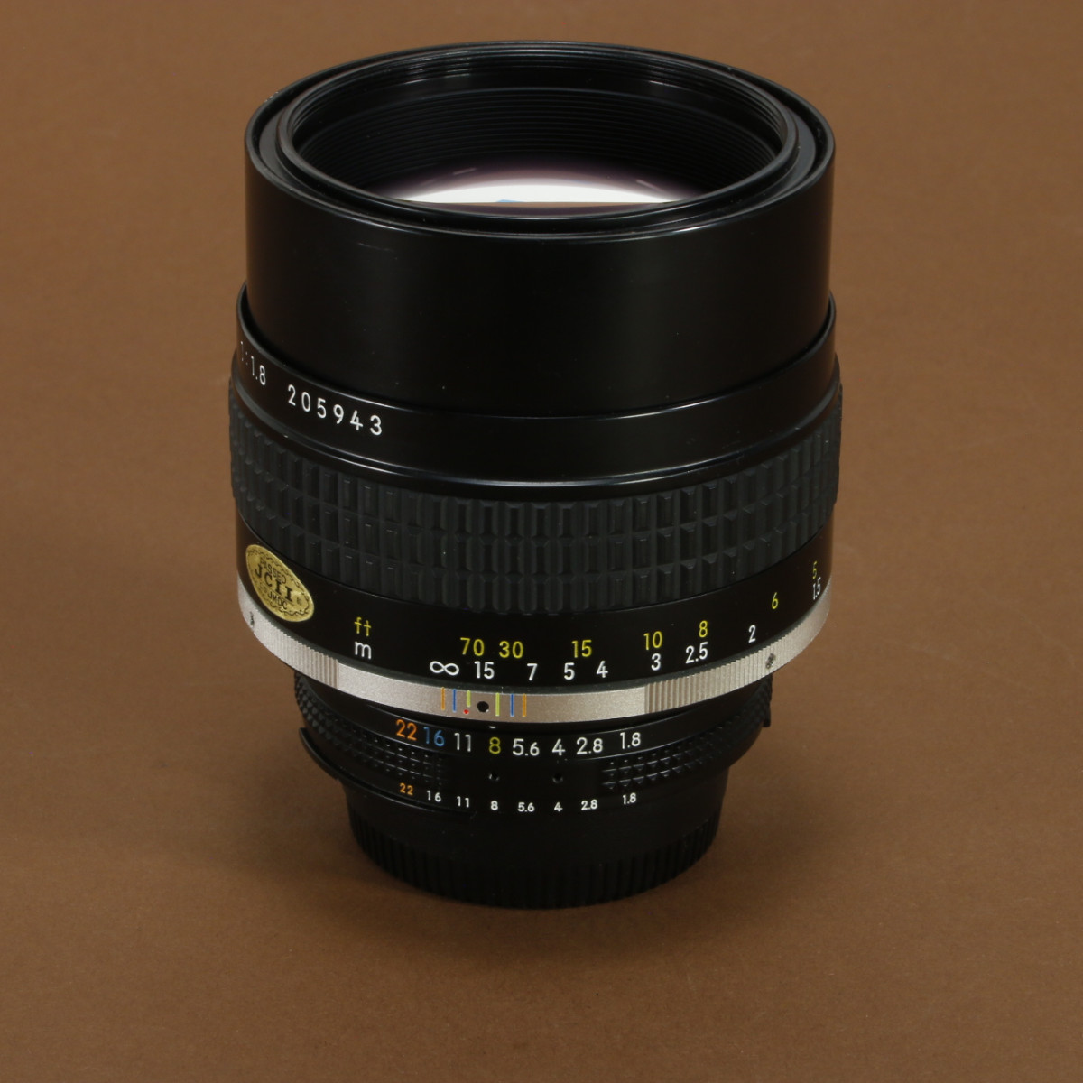 Nikon 105mm f1.8 Nikkor AIS Lens