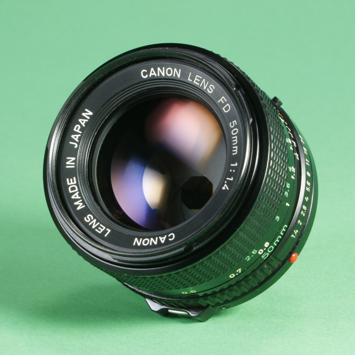 Canon F-1後期 New FD 50mm f1.4+24mm f2.8 Canon new FD 50 mm 1:1.4 Review - phillipreeve.net