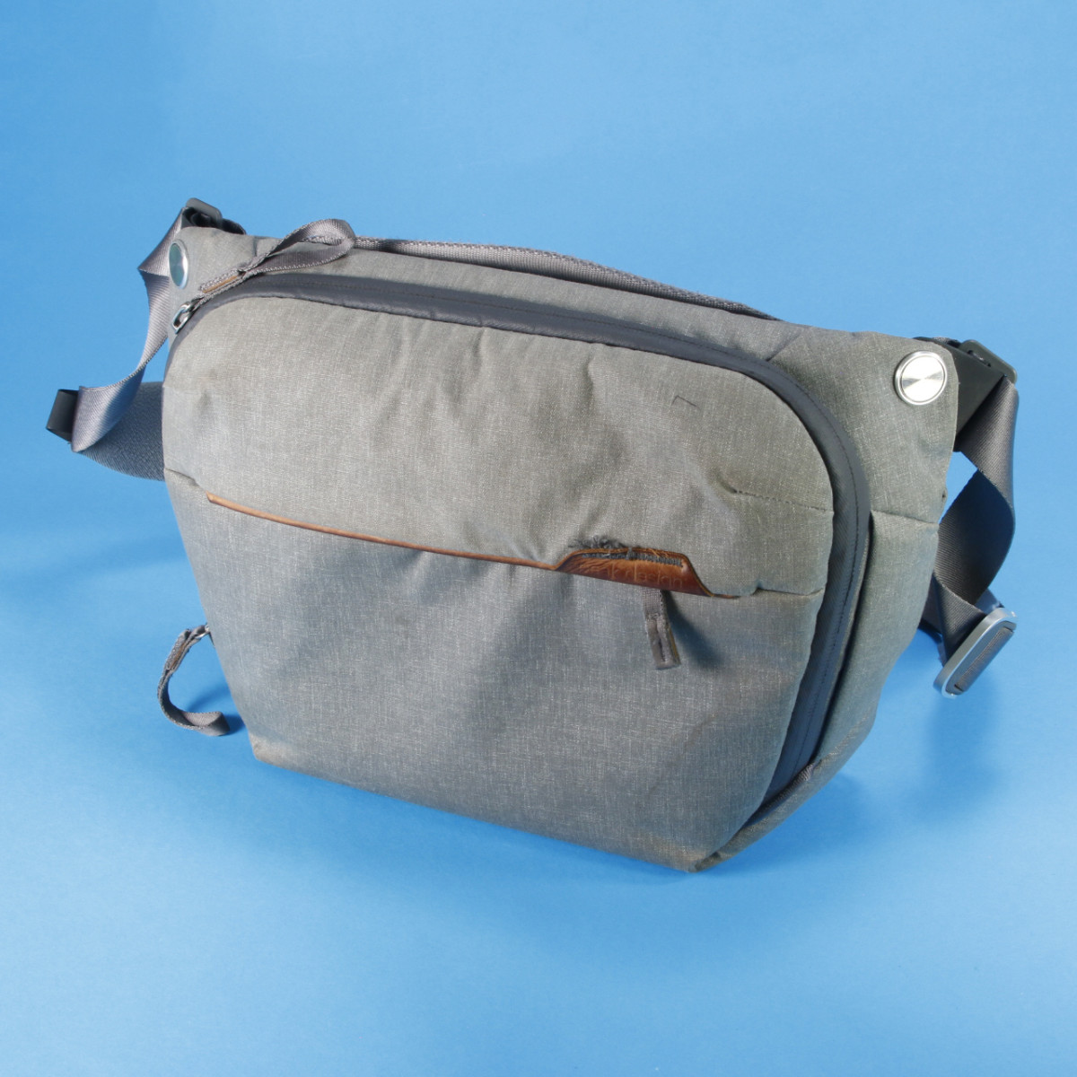 バッグ Peak Design Sling Bag 3L Everyday Sling | Peak Design Official Site