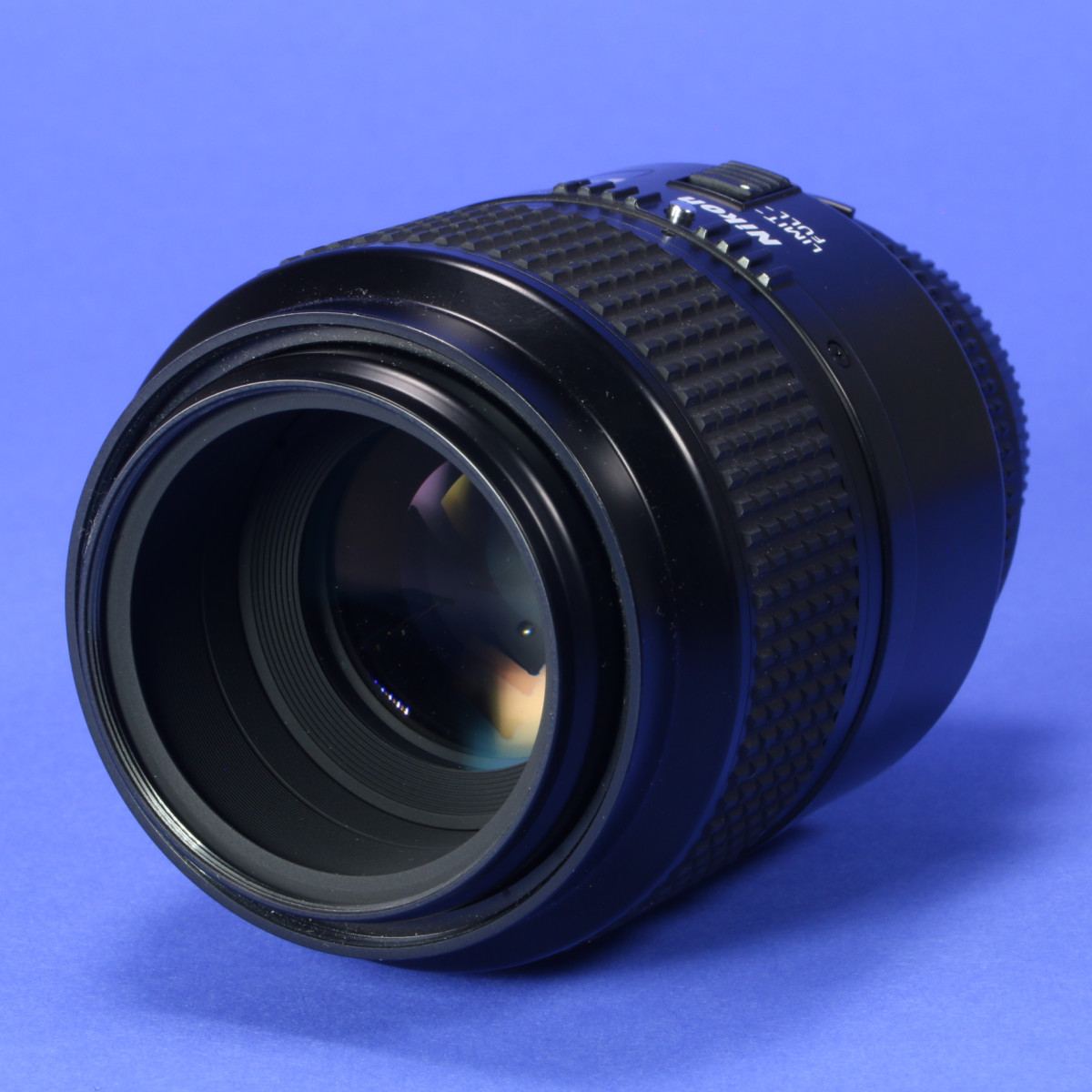Nikon 105mm f2.8 D AF Micro Nikkor Lens for Nikon AF