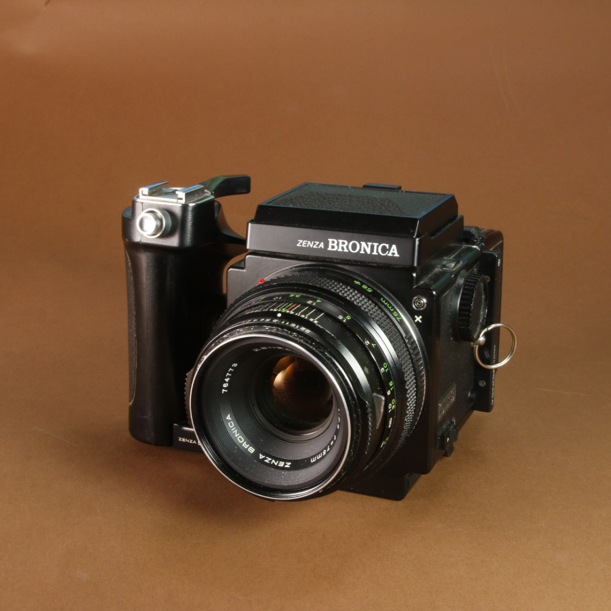 ZENZA BRONICA　ZENZANON MC 1:2.8 f＝75mm Zenza Bronica Zenzanon MC 75mm F/2.8 | LENS-DB.COM