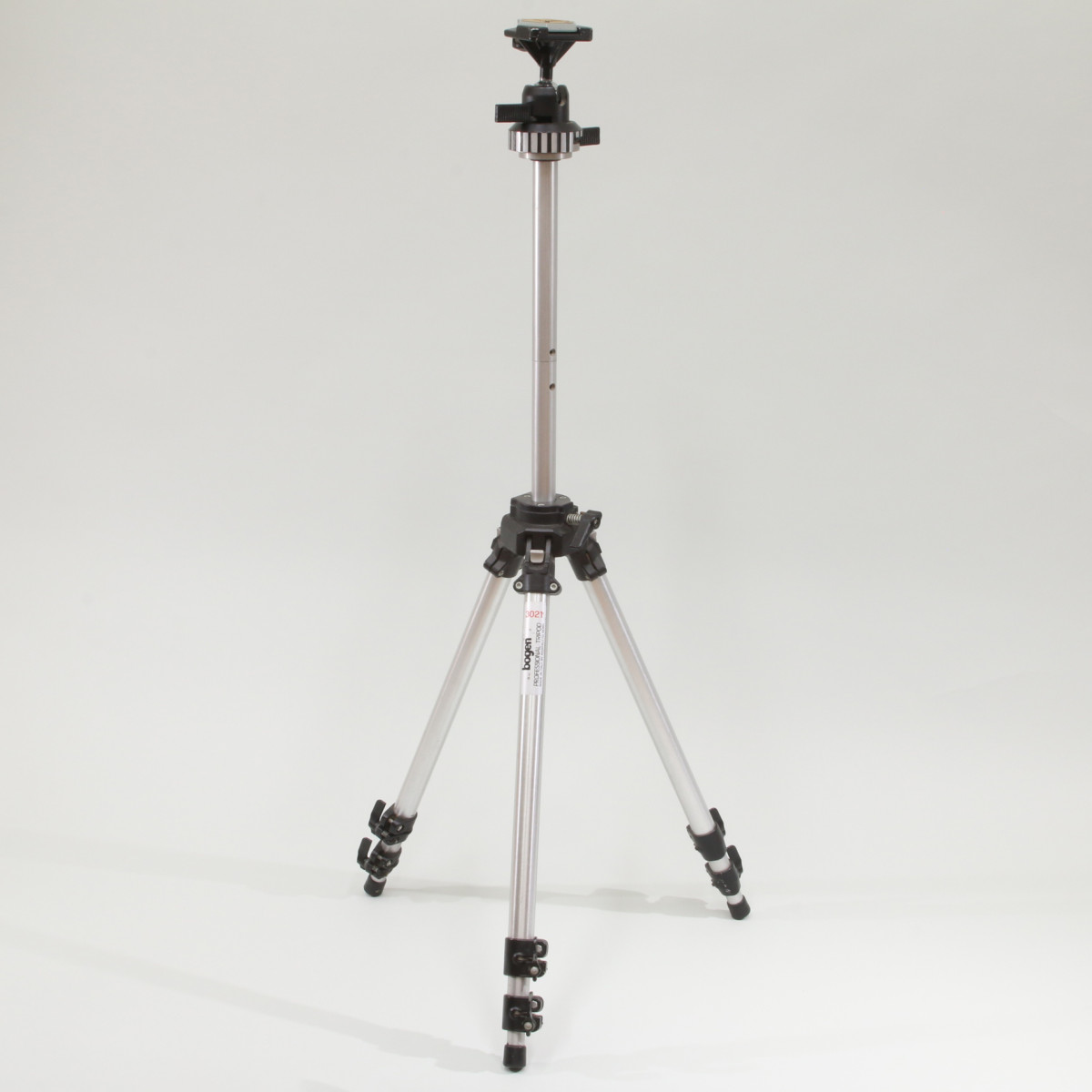 Bogen 3021 Tripod with 3055 Ball Head