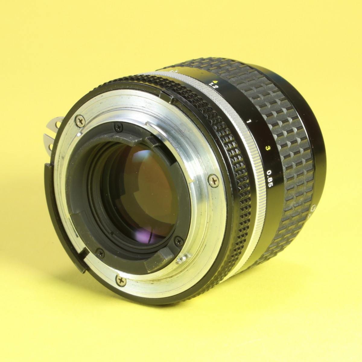 Nikon 85mm f2 Nikkor AIS Lens