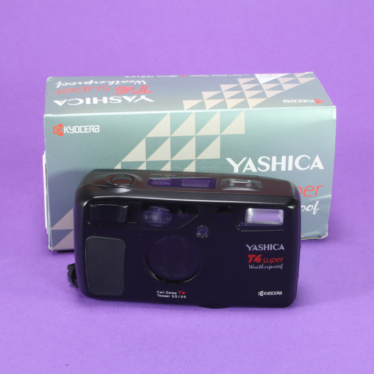 Yashica T4 Super