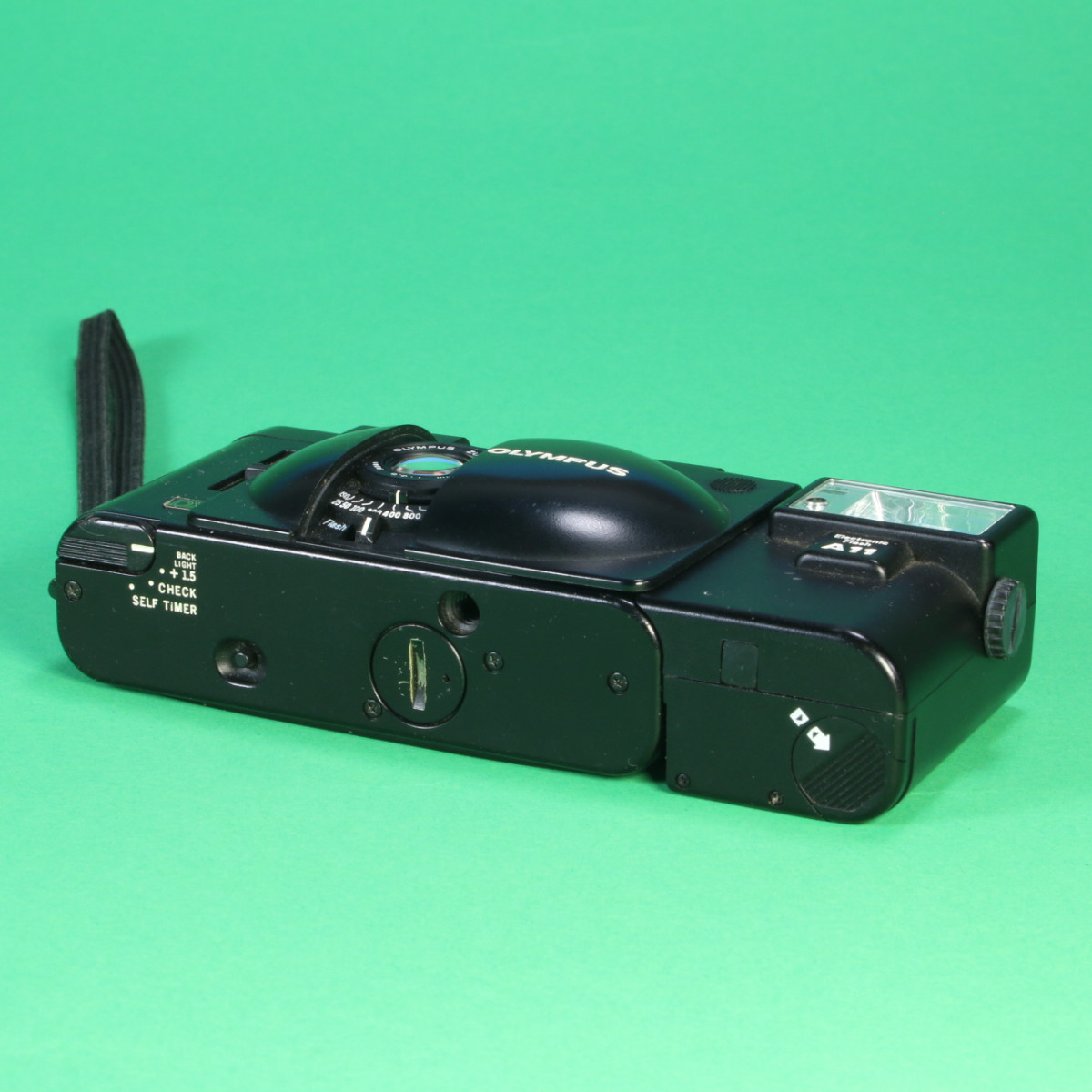 オリンパス　xa3 with electronic flash a11 箱付き Olympus XA3 with camera pouch and A11 flash in original